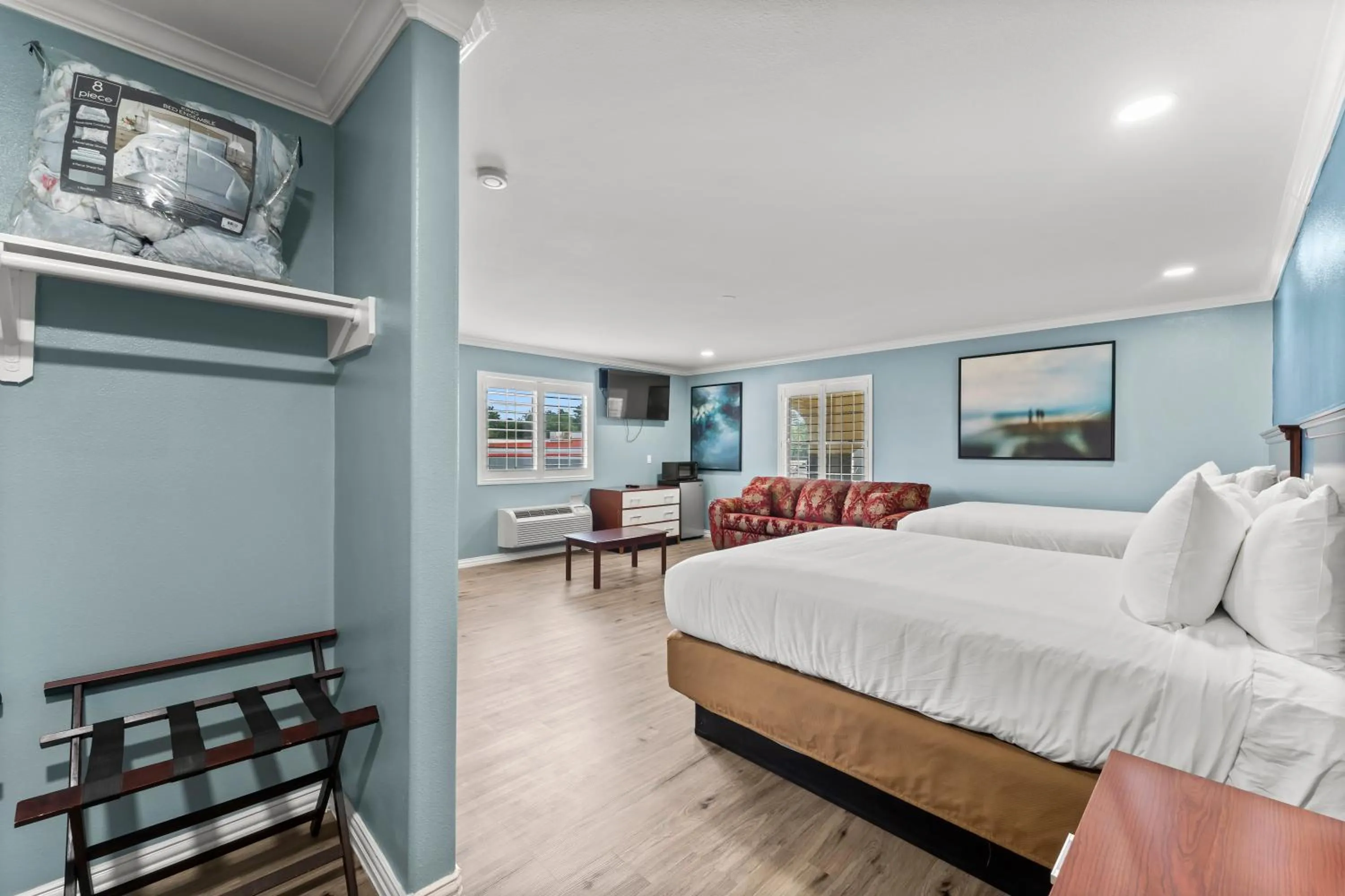 Junior Suite in Executive Inn & Suites Magnolia