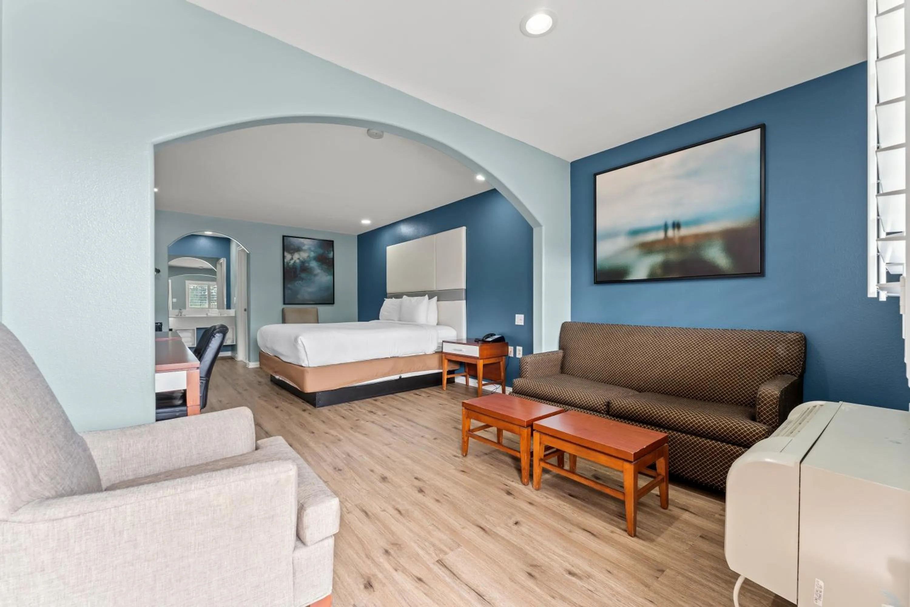 King Room in Executive Inn & Suites Magnolia