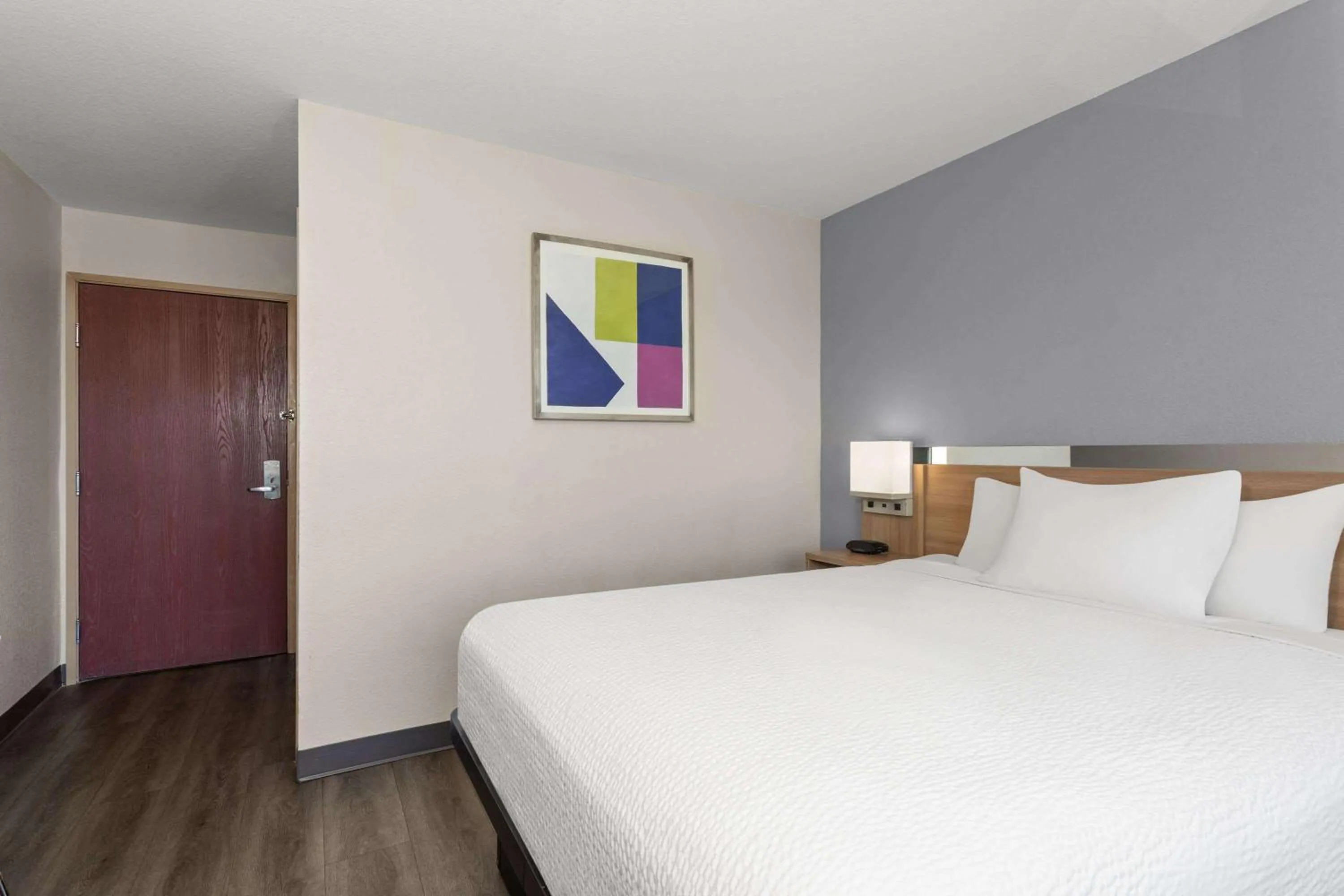 Queen Room - Disability Access/Non-Smoking in Microtel Inn & Suites by Wyndham Panama City