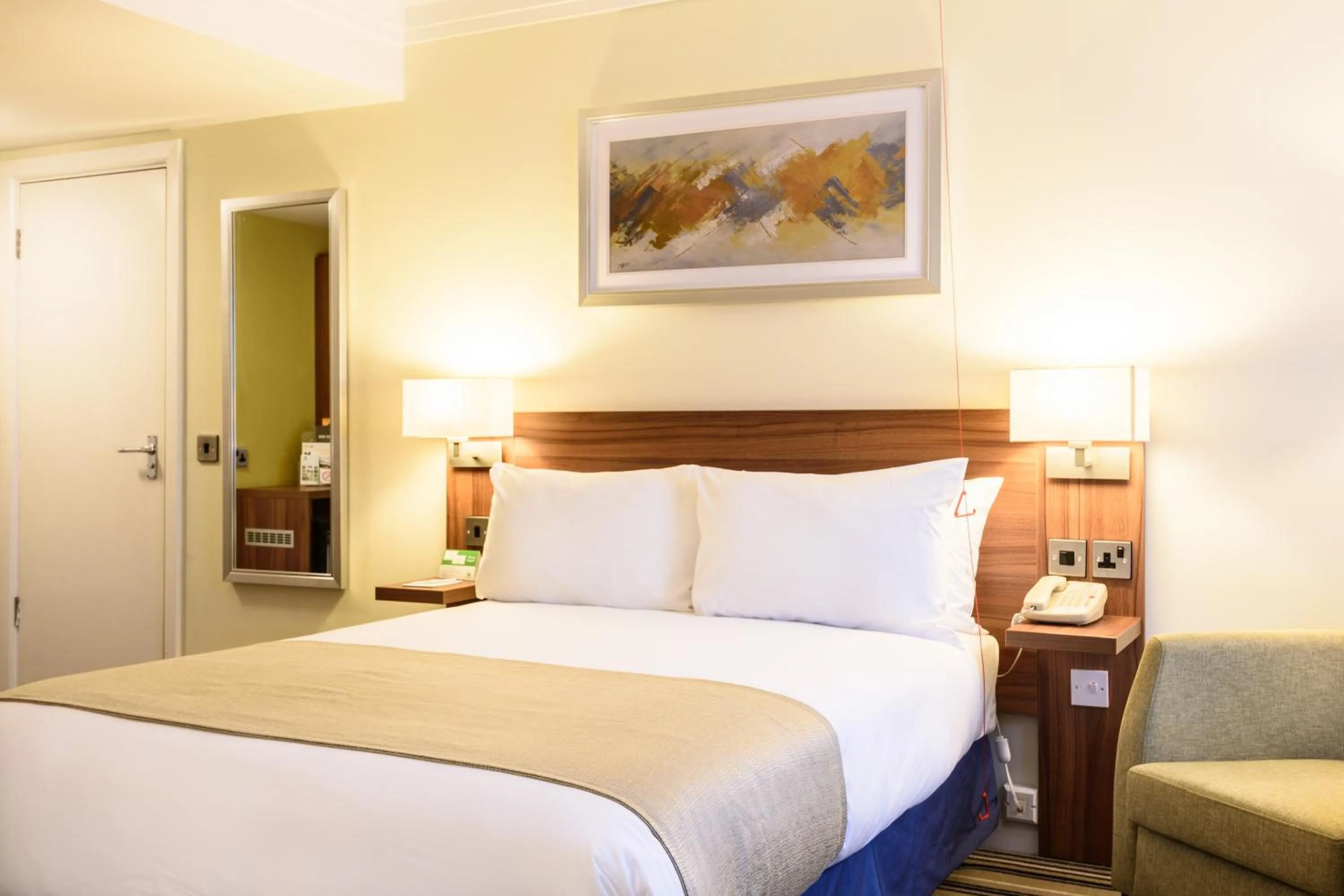 Standard Double Room - Disability Access in Holiday Inn Portsmouth by IHG