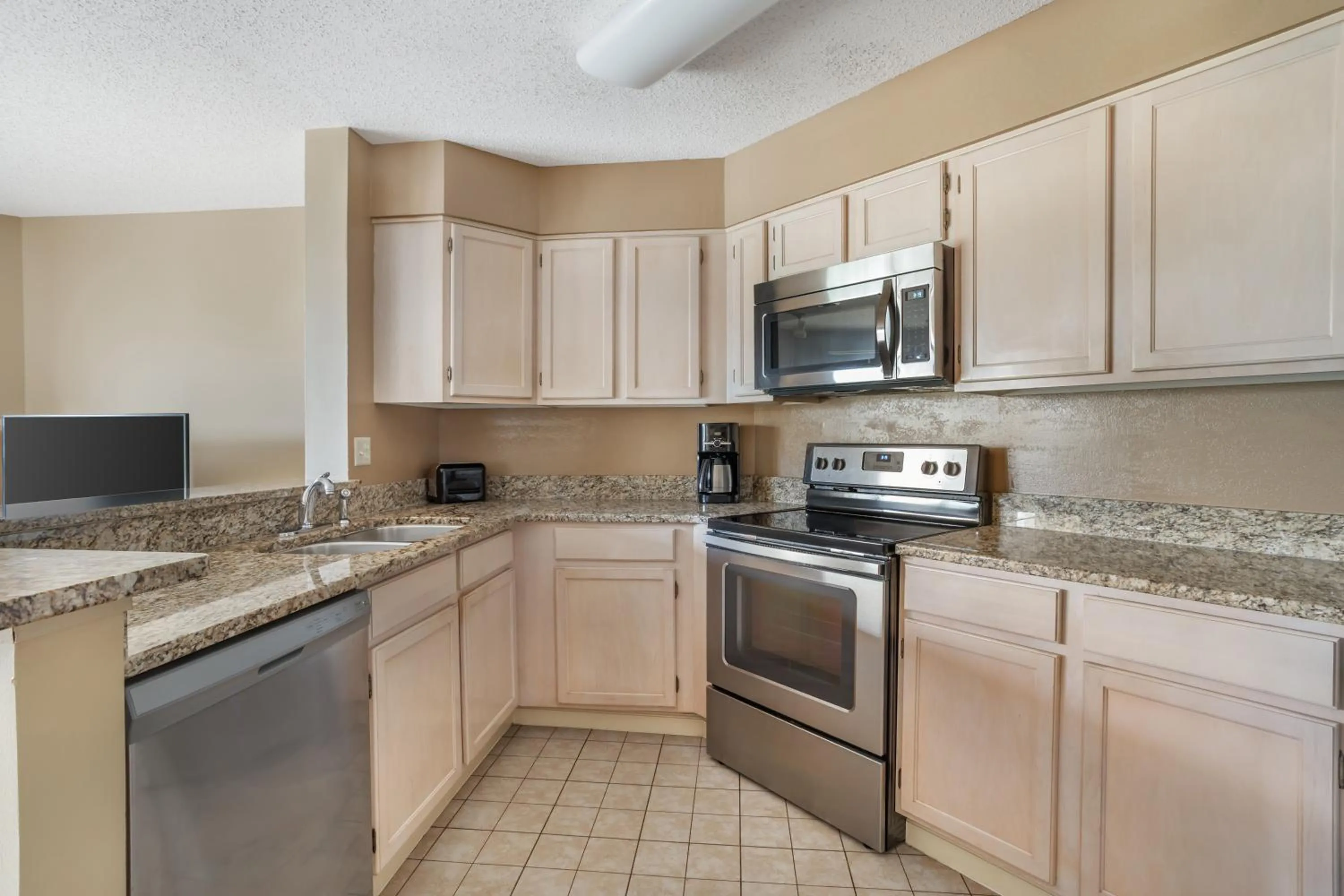 Suite with Mountain View in Sunrise Ridge Resort