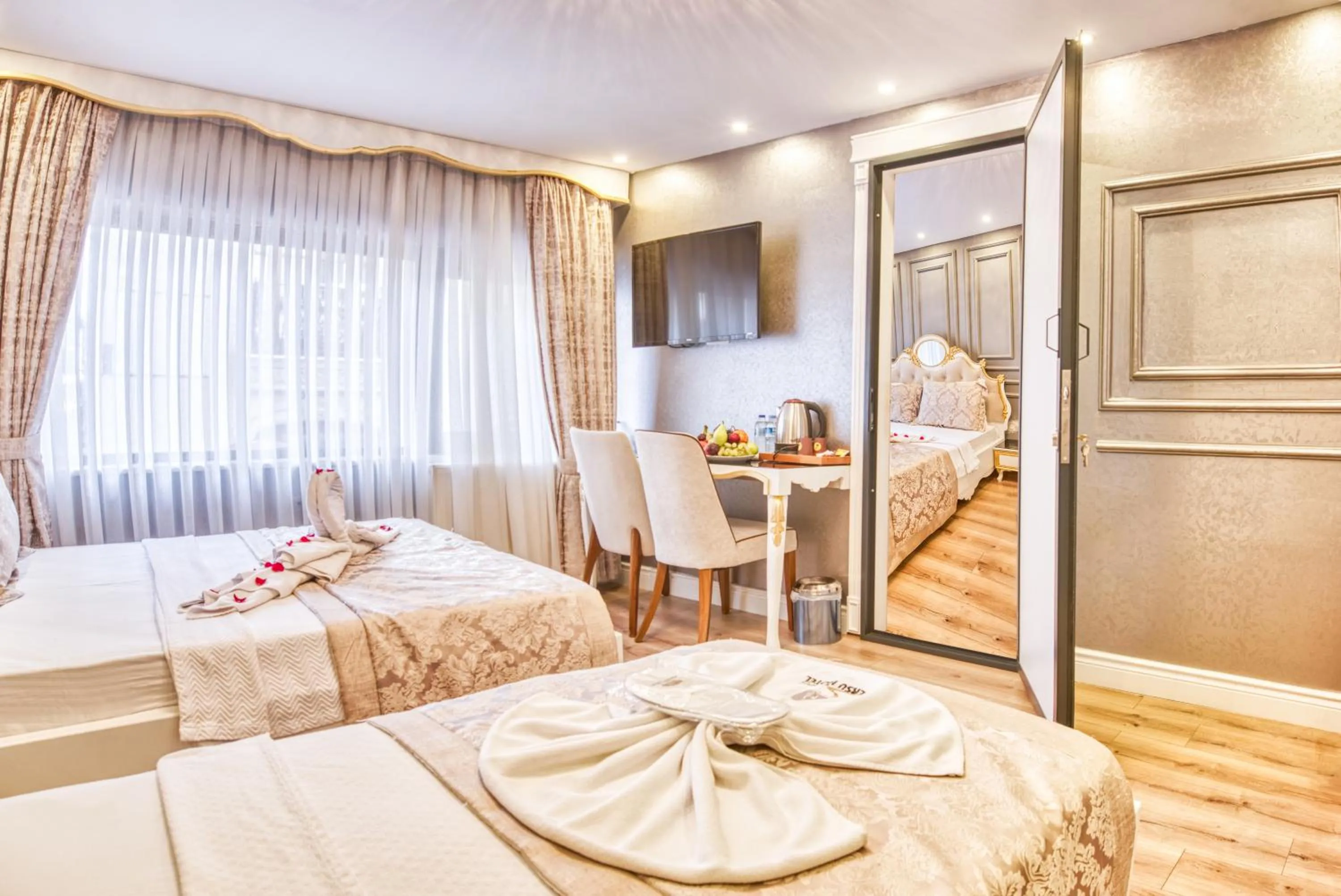 Connecting Family Room in Sirkeci Ersu Hotel & SPA