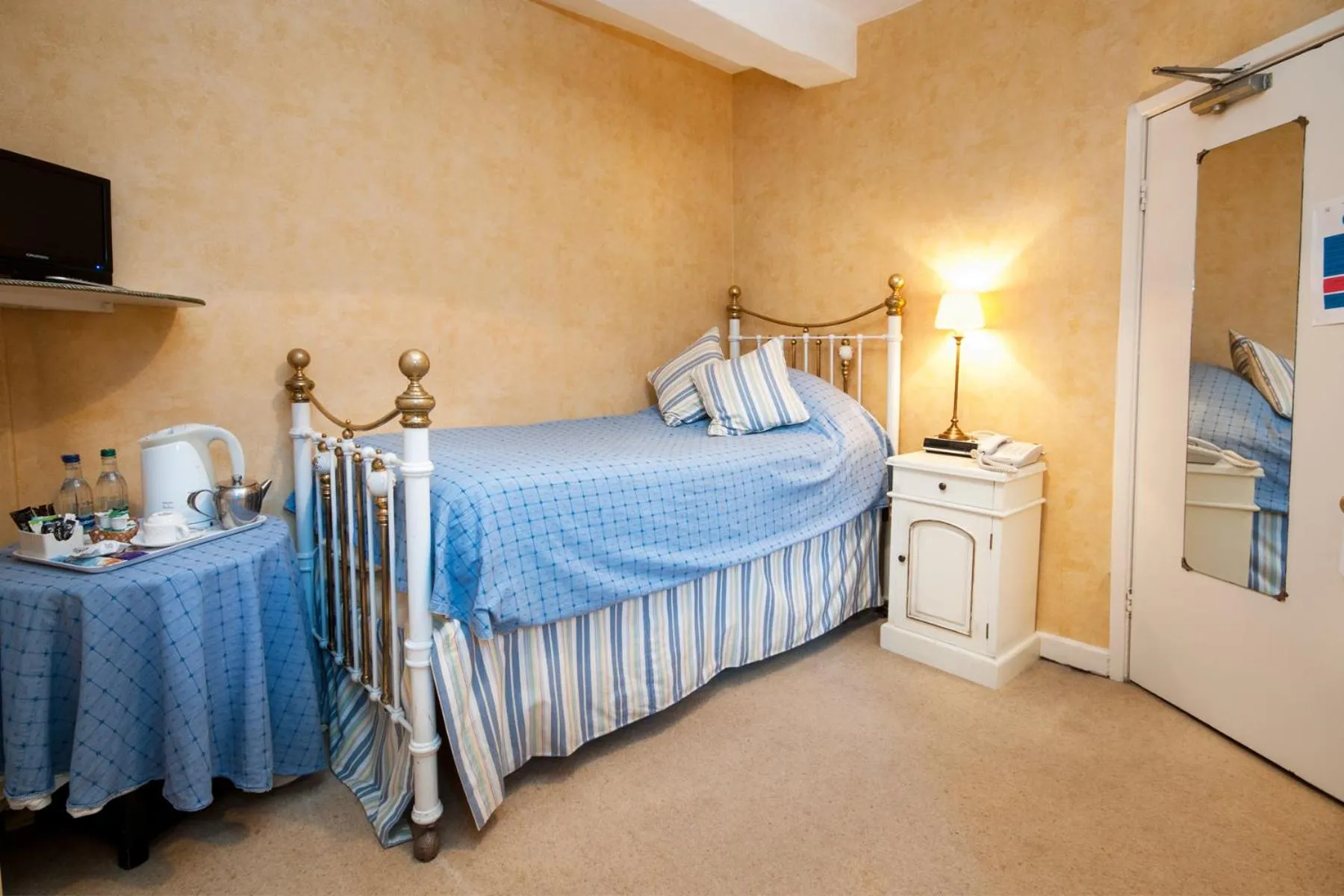 Single Room in Bishopsgate House Hotel