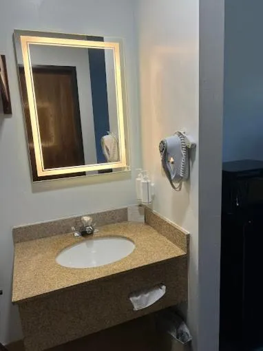 King Room - Non-Smoking in Super 8 by Wyndham Imlay City