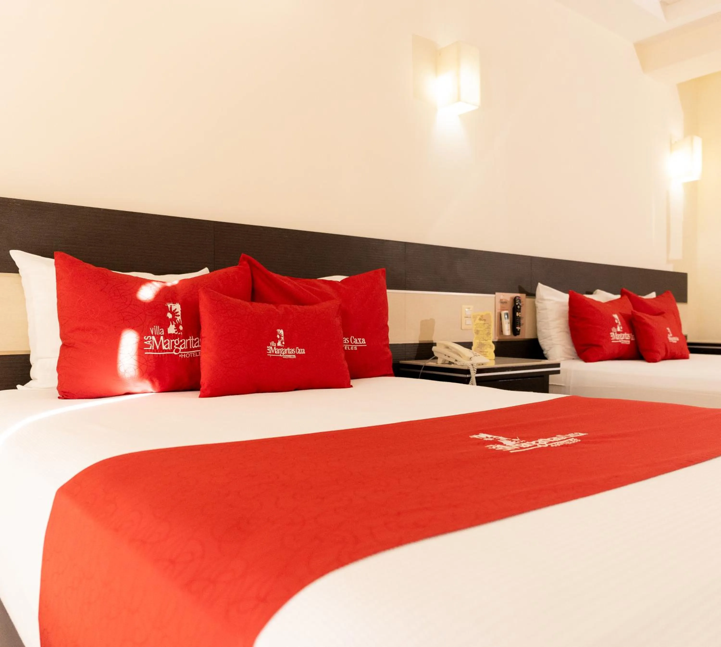 Superior King Room in Villa Las Margaritas Caxa