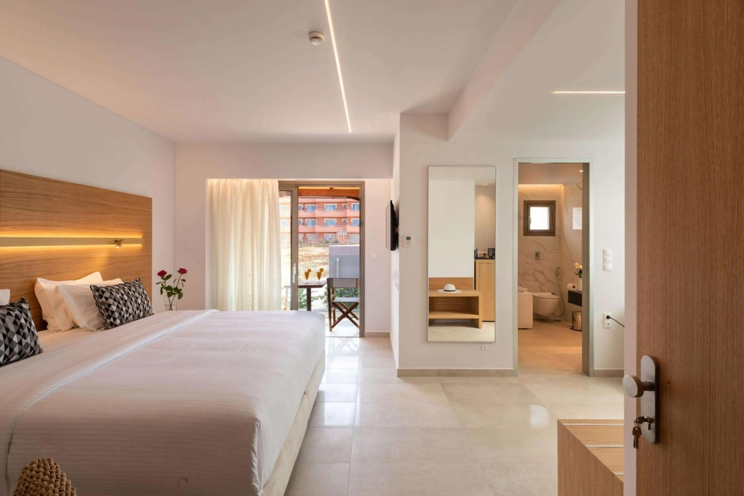 White Deluxe Double Room in High Beach White - Adults Only