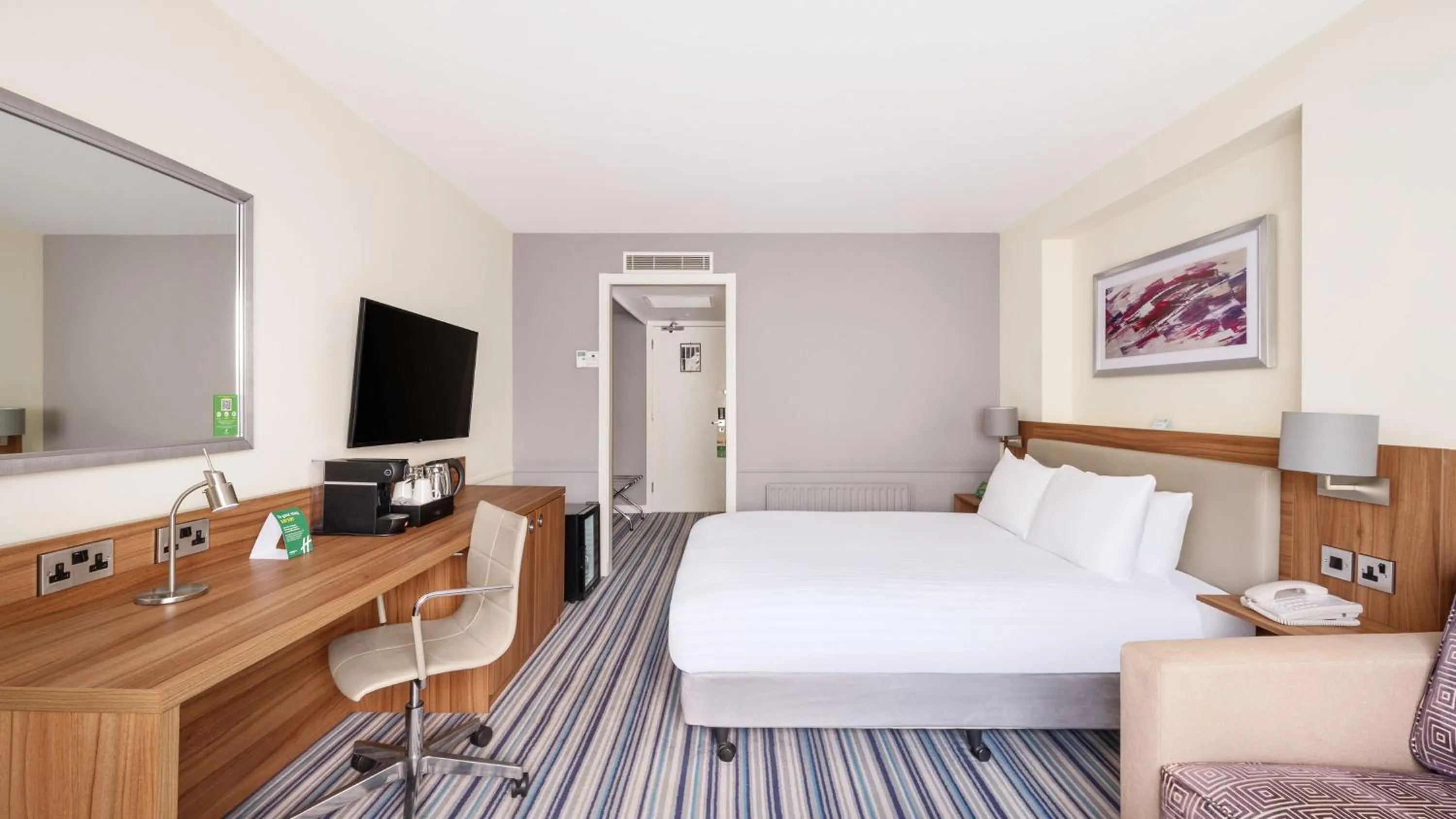 Premium Double Room in Holiday Inn Swindon by IHG