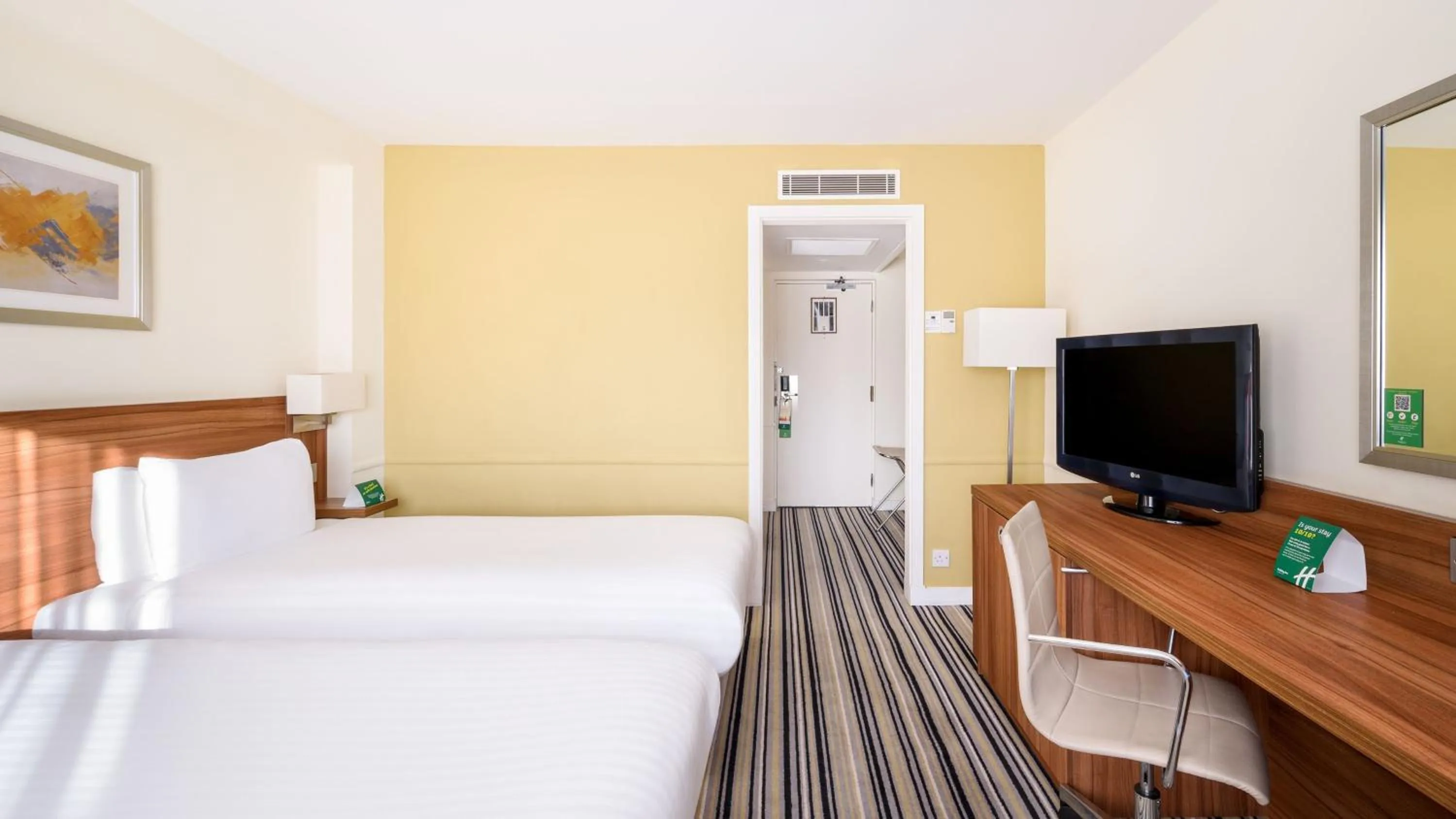 Standard Room with Two Single Beds in Holiday Inn Swindon by IHG