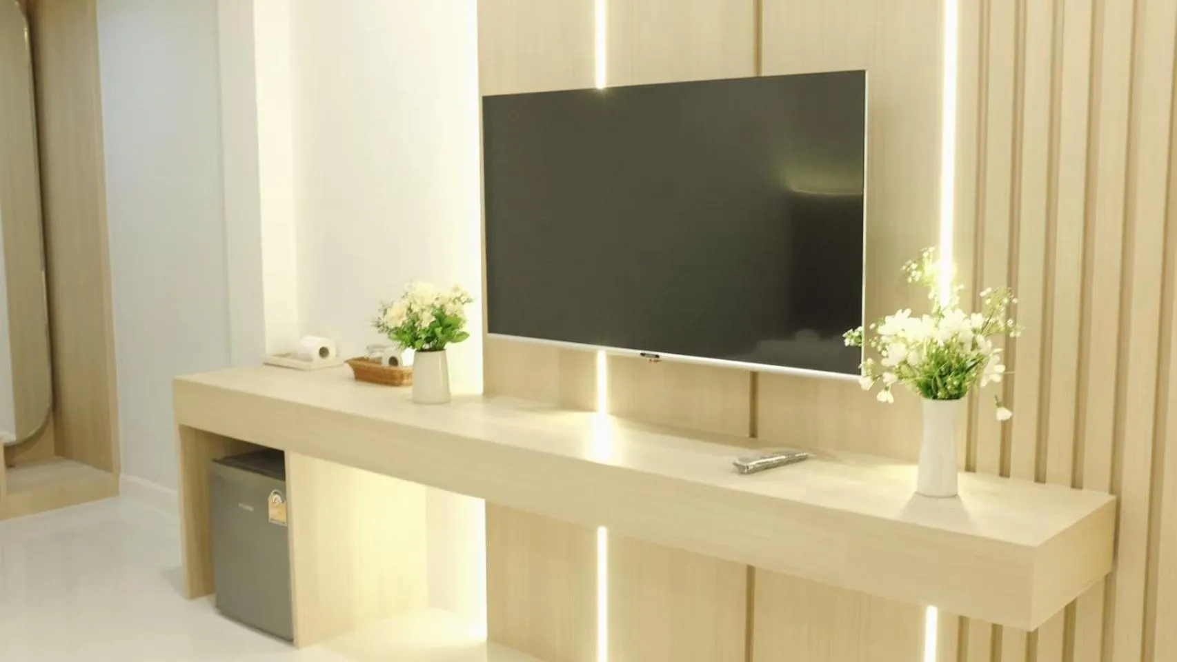 Deluxe Room in Sangthian Beach Resort