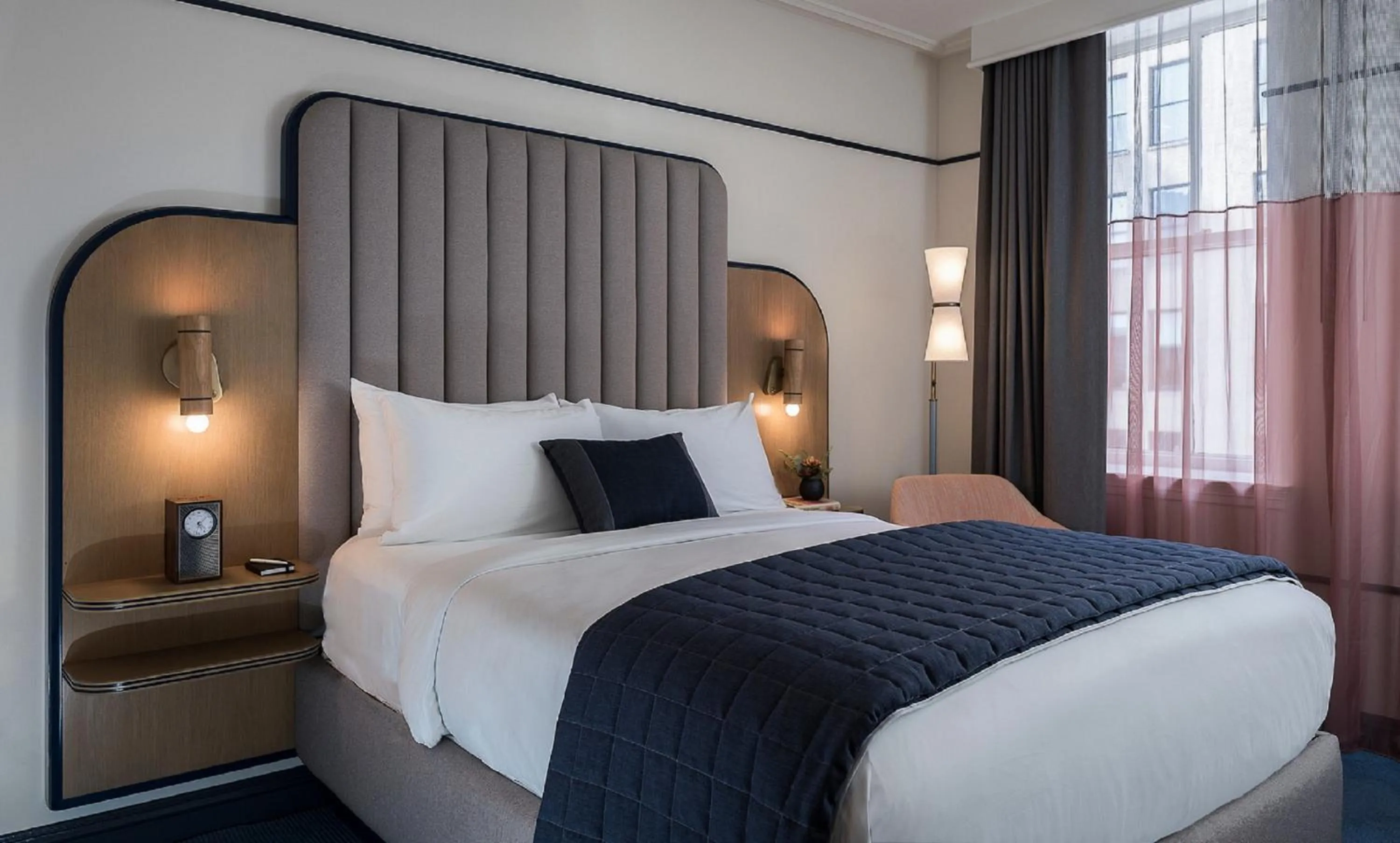 Queen Room in Hu Hotel Memphis