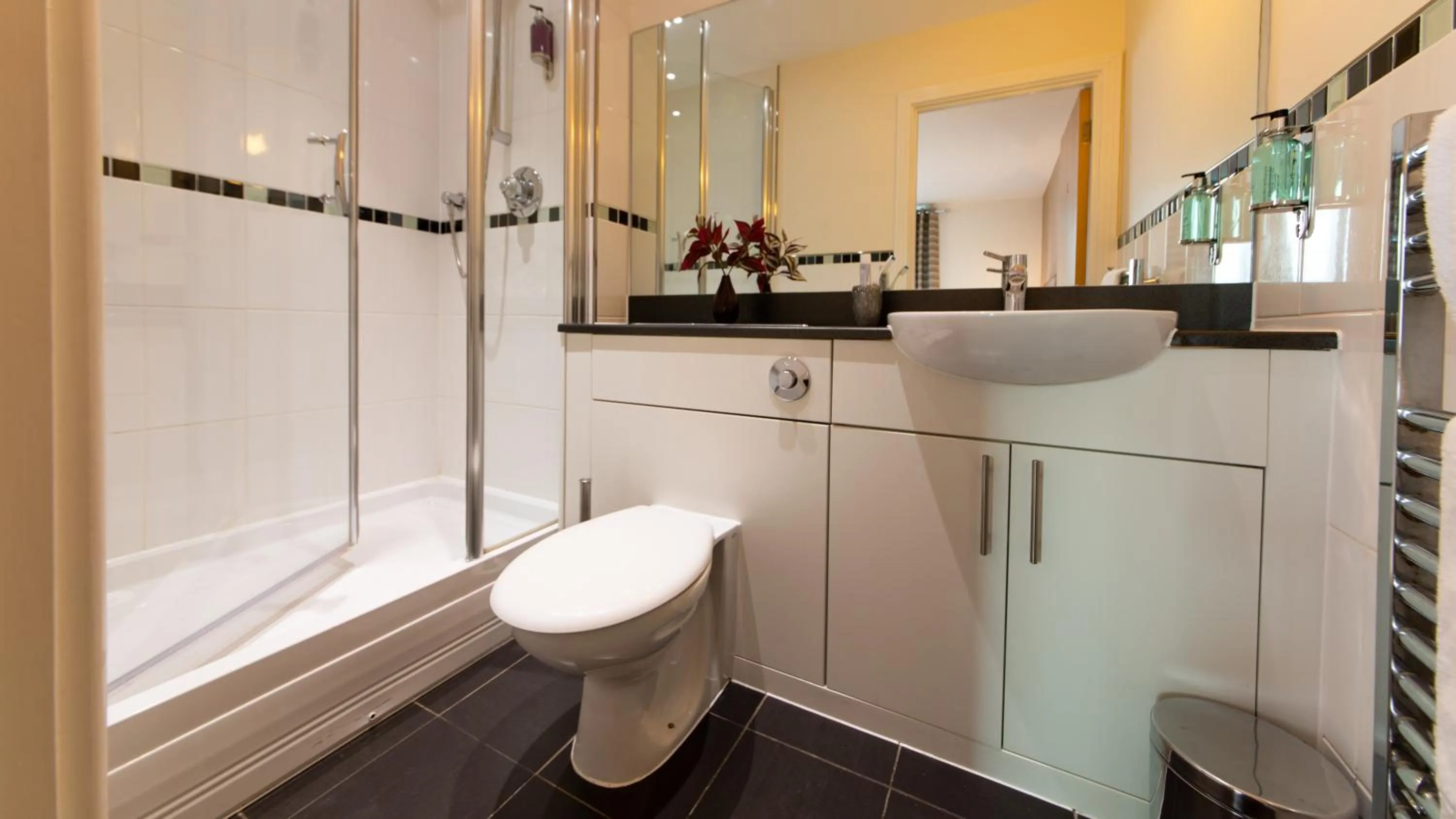 Two-Bedroom Suite in The Spires Serviced Apartments Birmingham