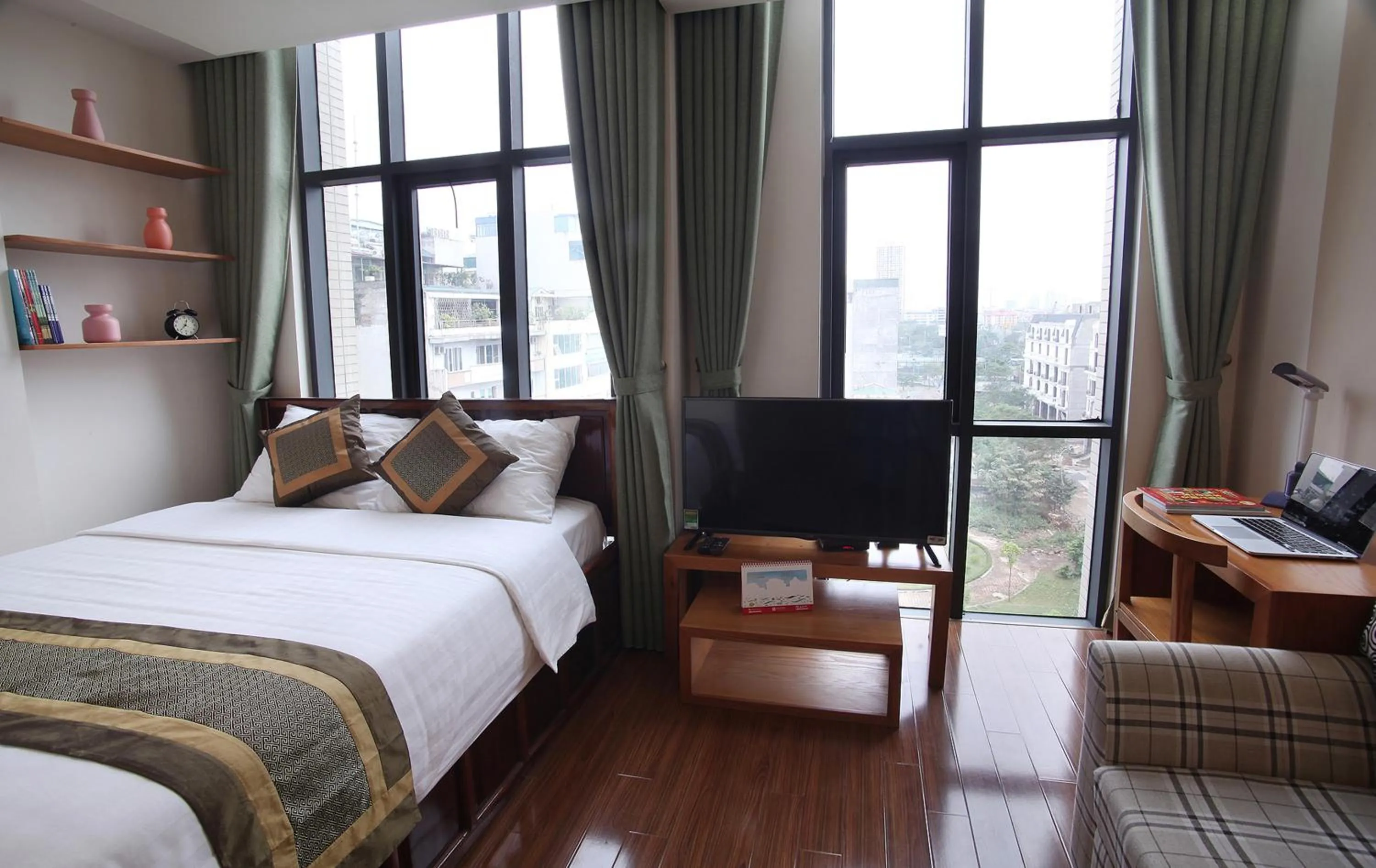 Deluxe Apartment in Granda Central Apartment