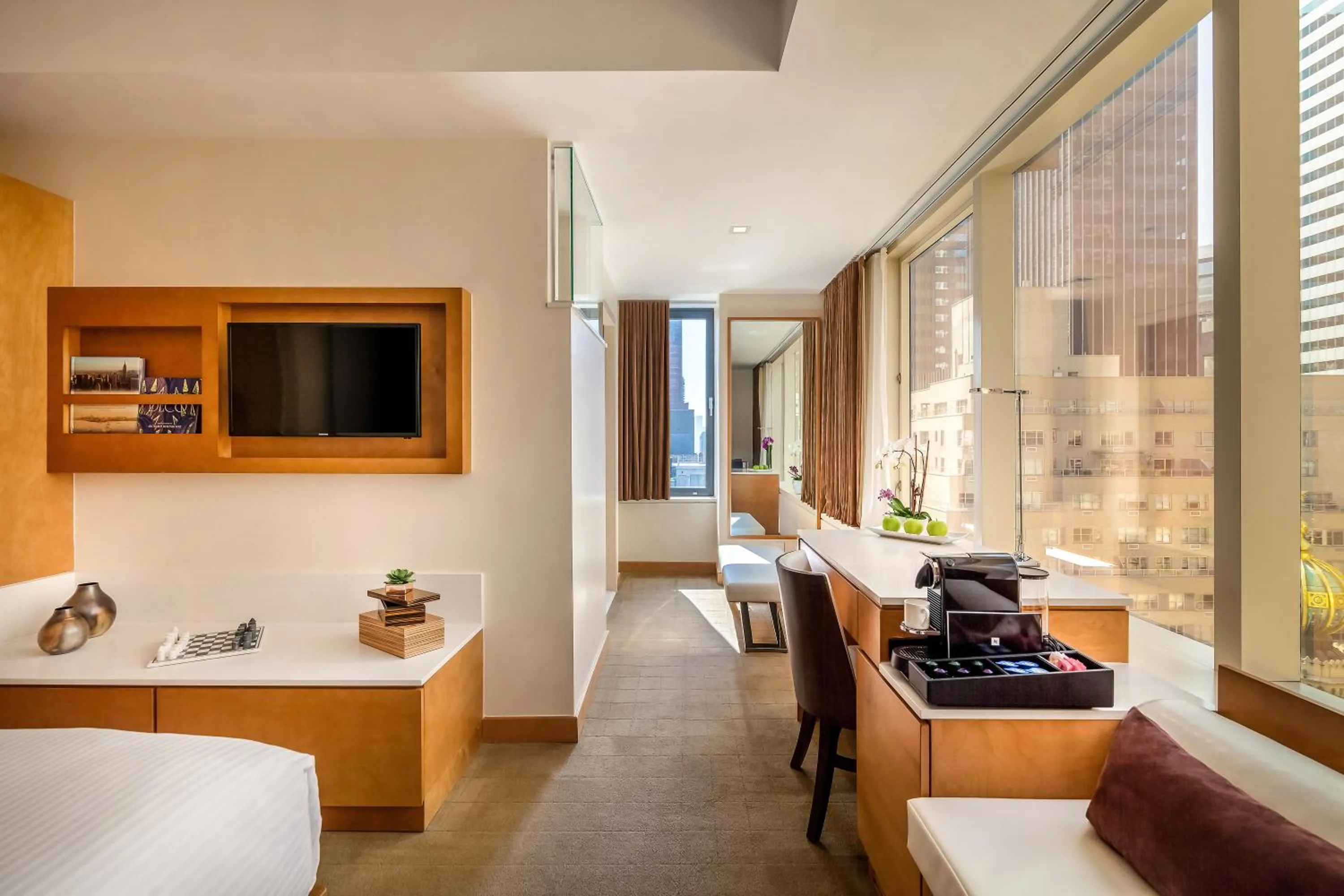 Queen Room - Disability Access in Concorde Hotel New York