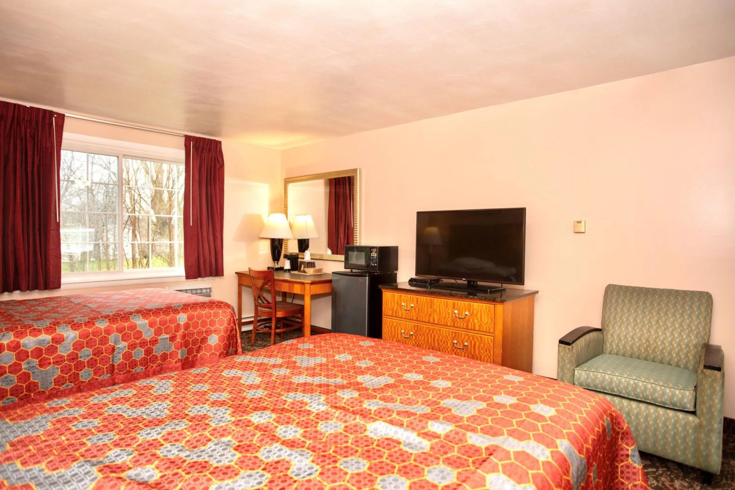 Double Room with Two Double Beds - Smoking in Budget Inn Cicero