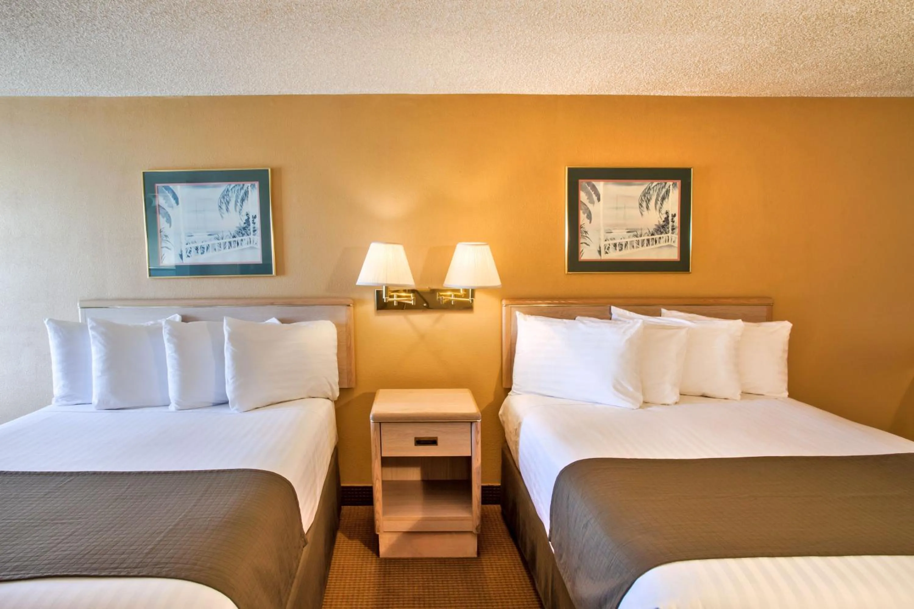 Two Queen Partial View with Kitchenette in Ebb Tide Oceanfront Inn