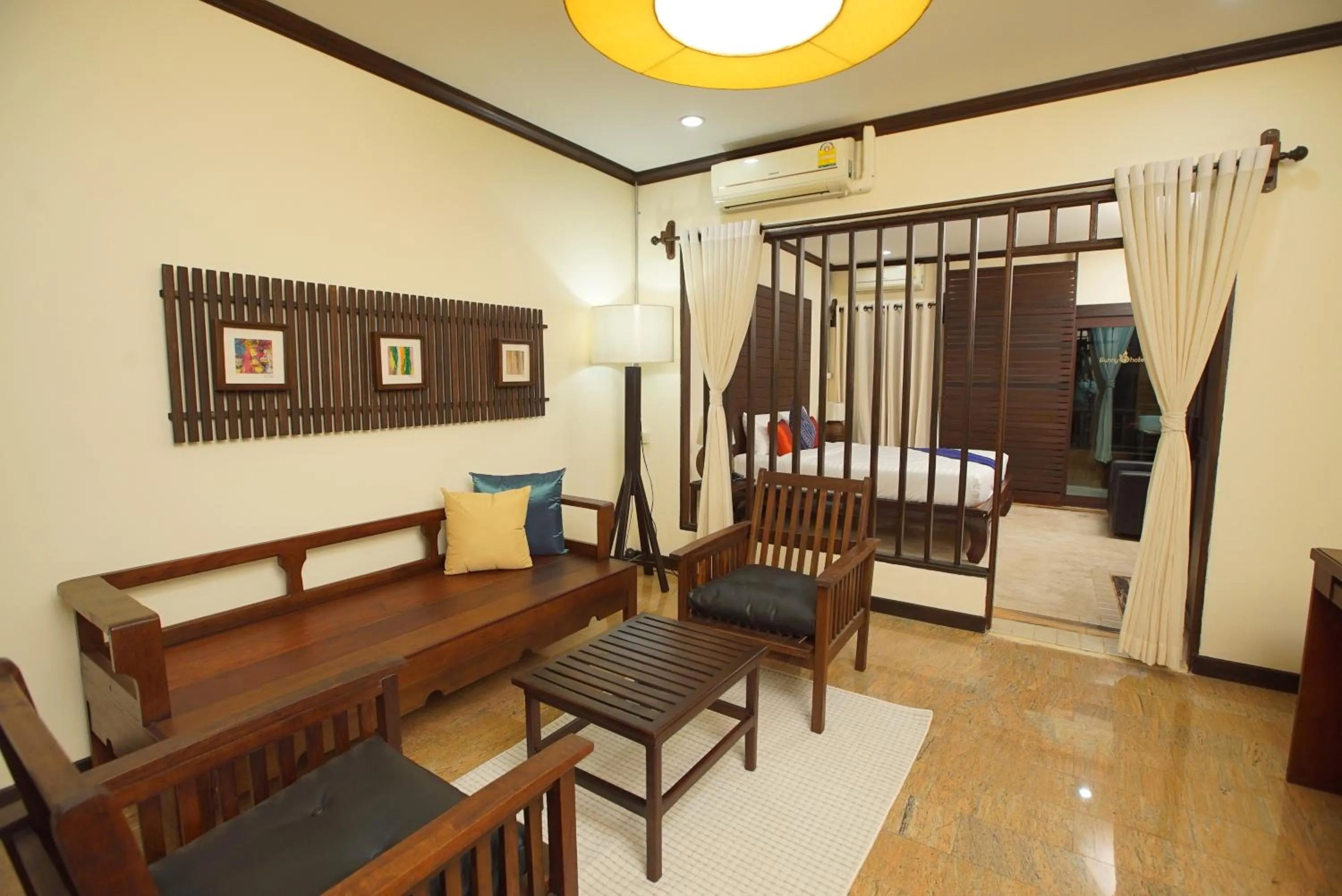 Superior Double Room in Sunny V Hotel