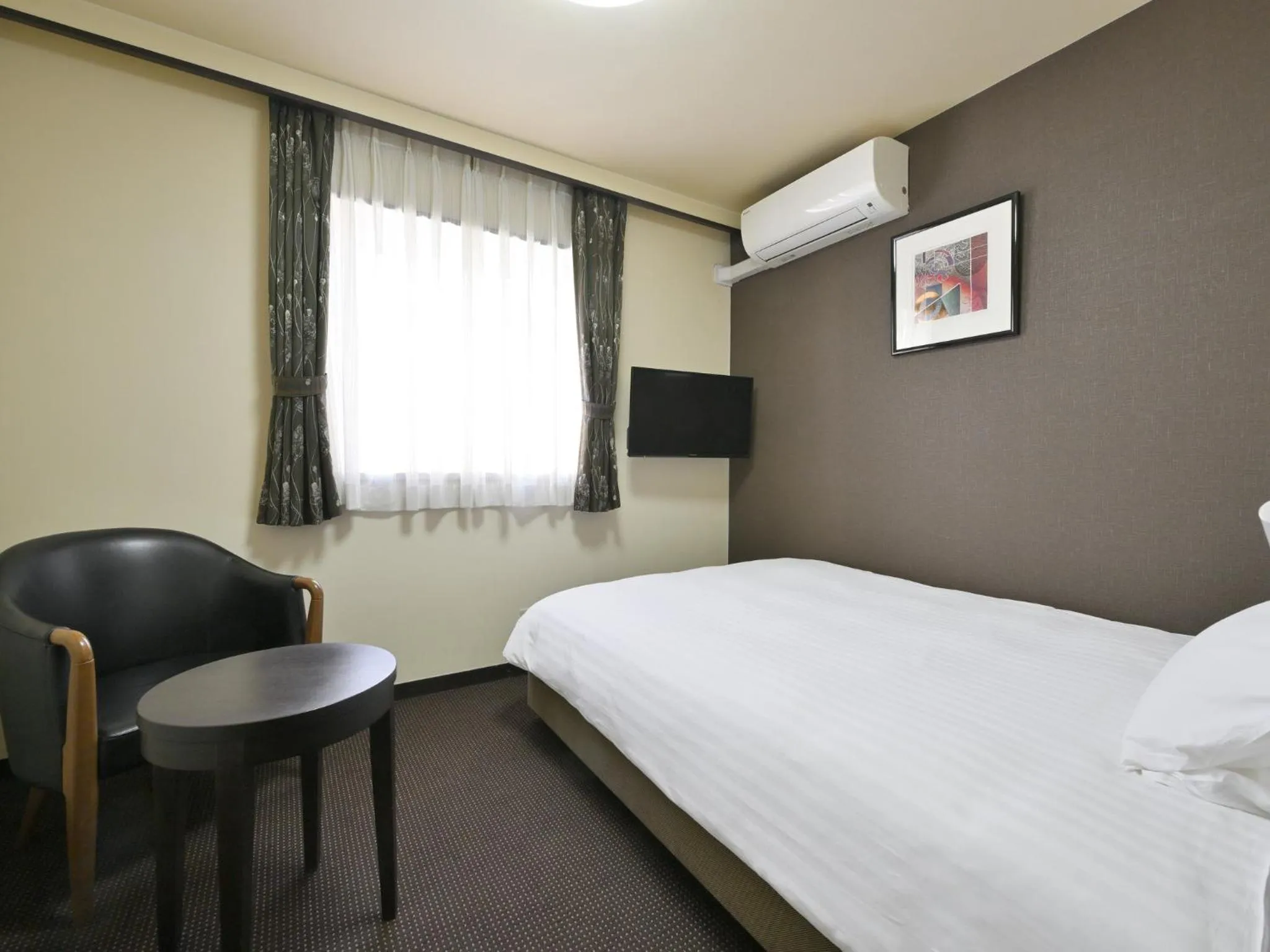Double Room with Small Double Bed - Annex - Smoking in Takamatsu Kokusai Hotel