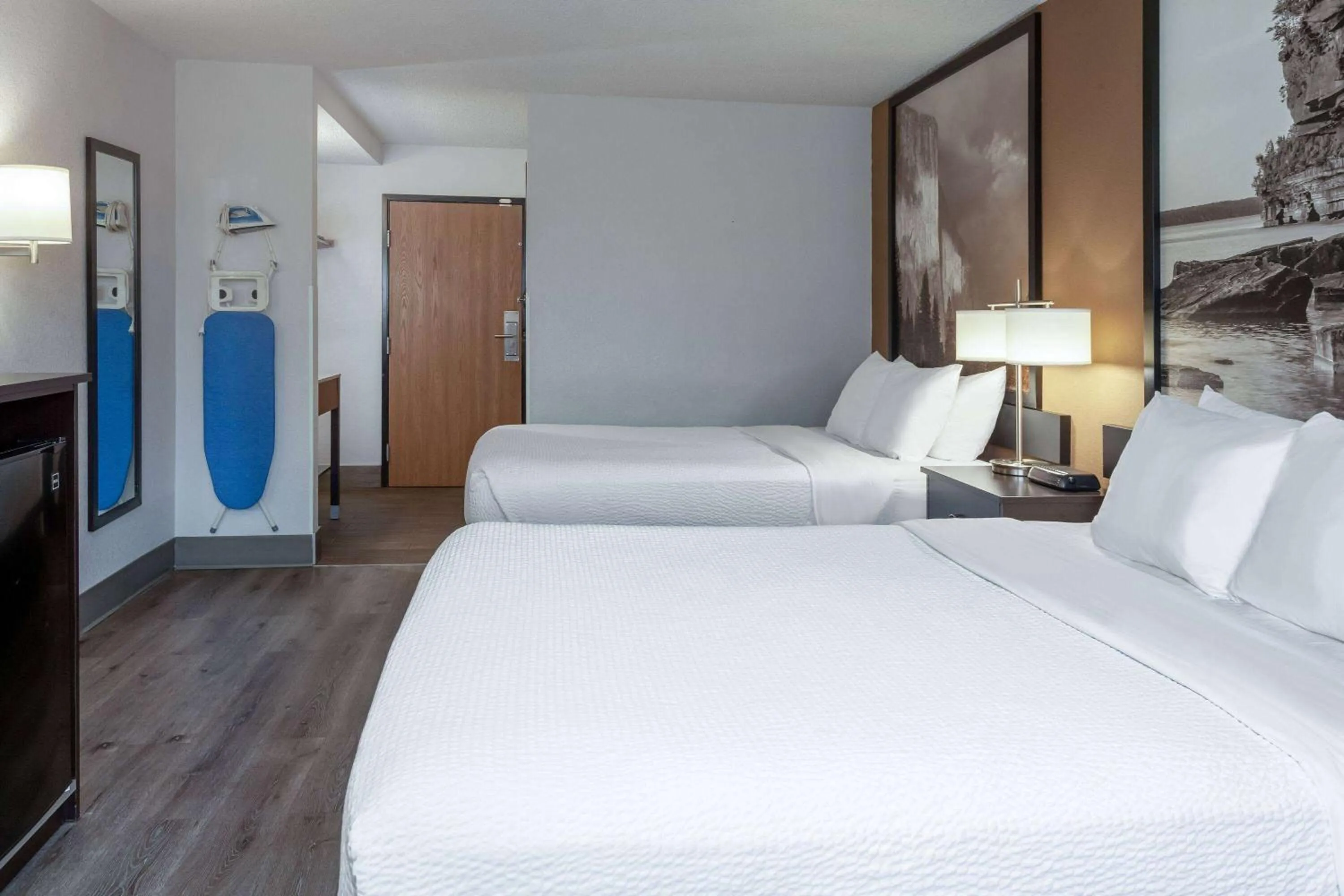 Queen Room with Two Queen Beds - Non-Smoking in Super 8 by Wyndham Wausau