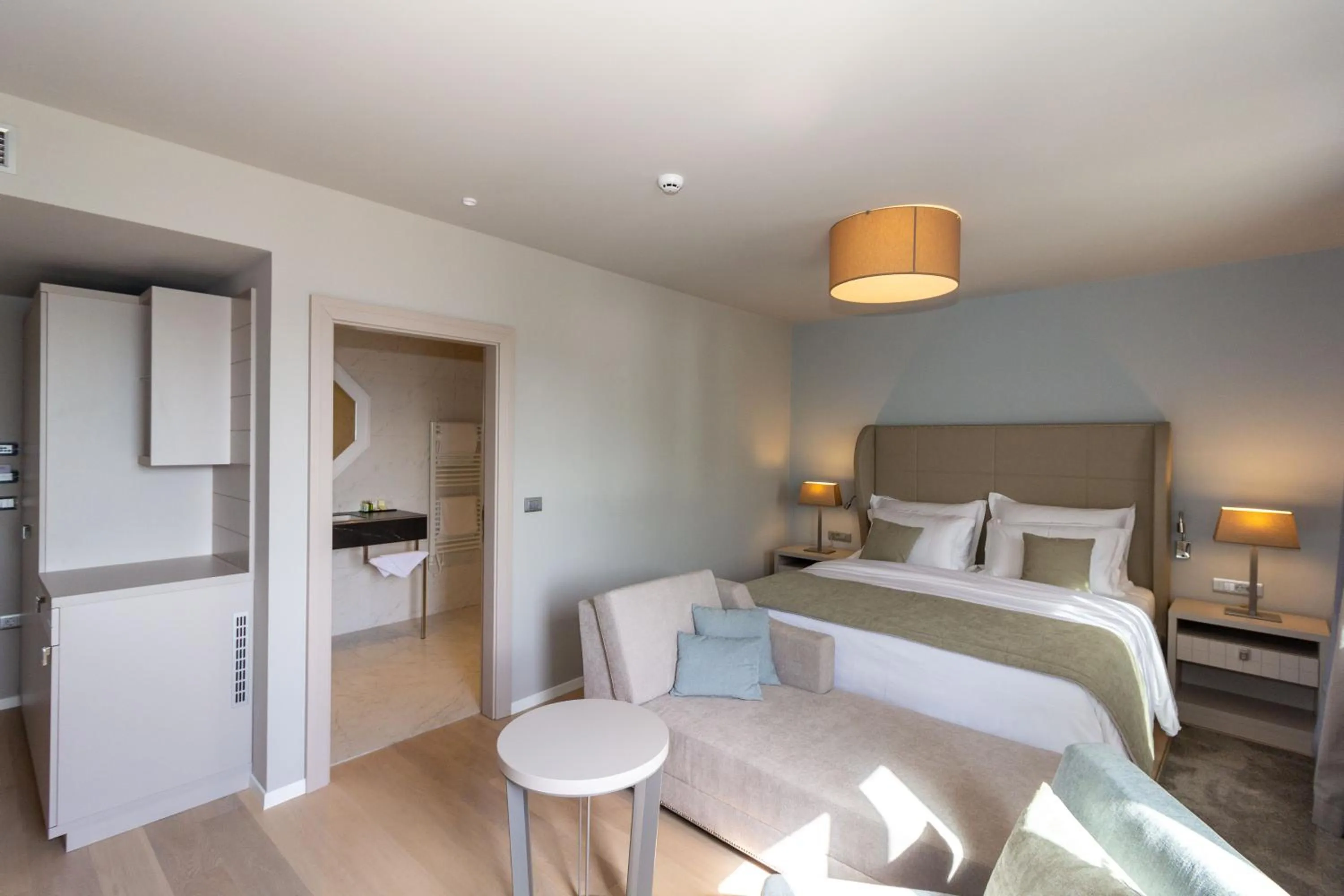 Deluxe Double Room with King size bed sea view in Torretta Palace Hotel