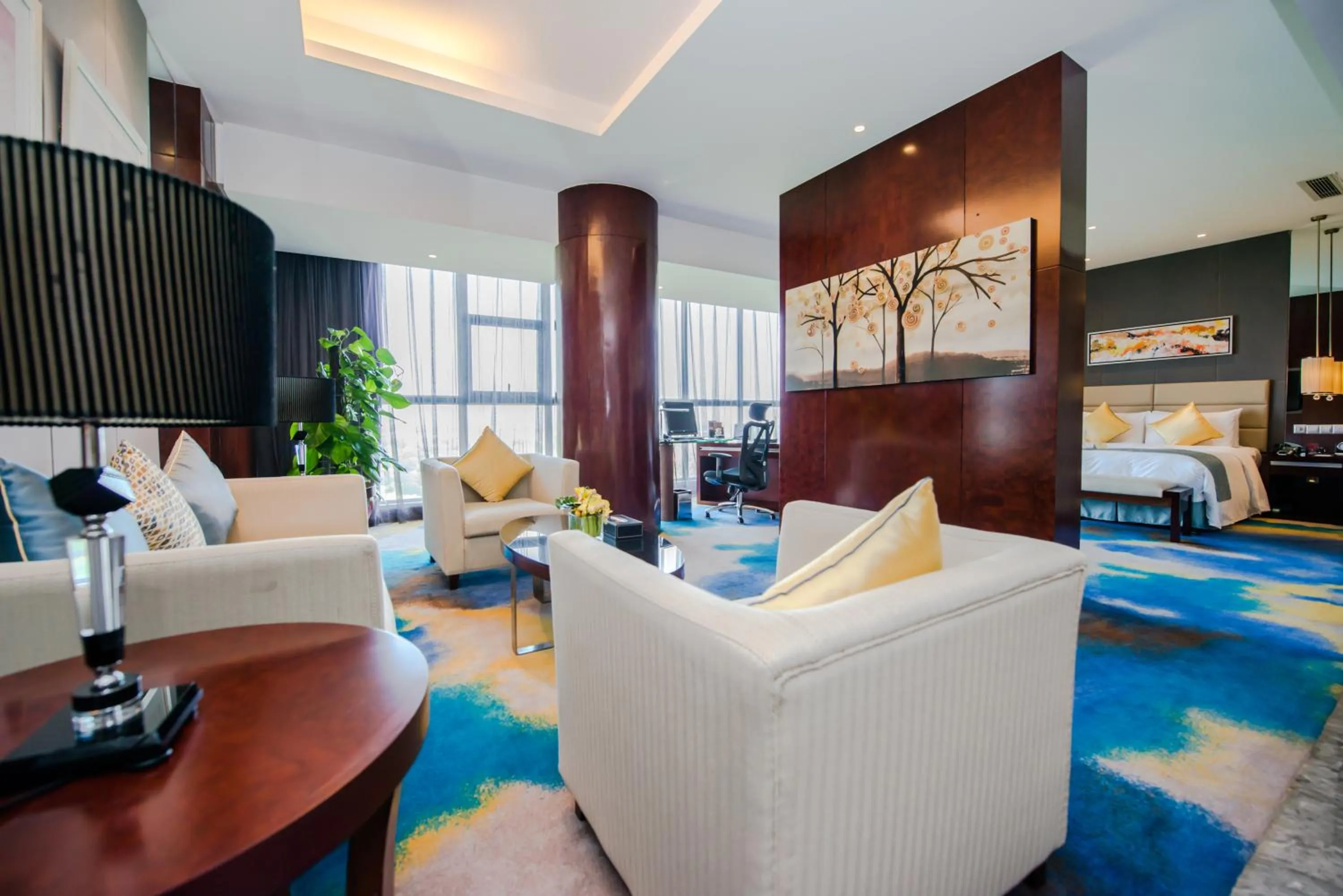 Superior Suite in Grand Metropark Universal Dinosaur Town Hotel