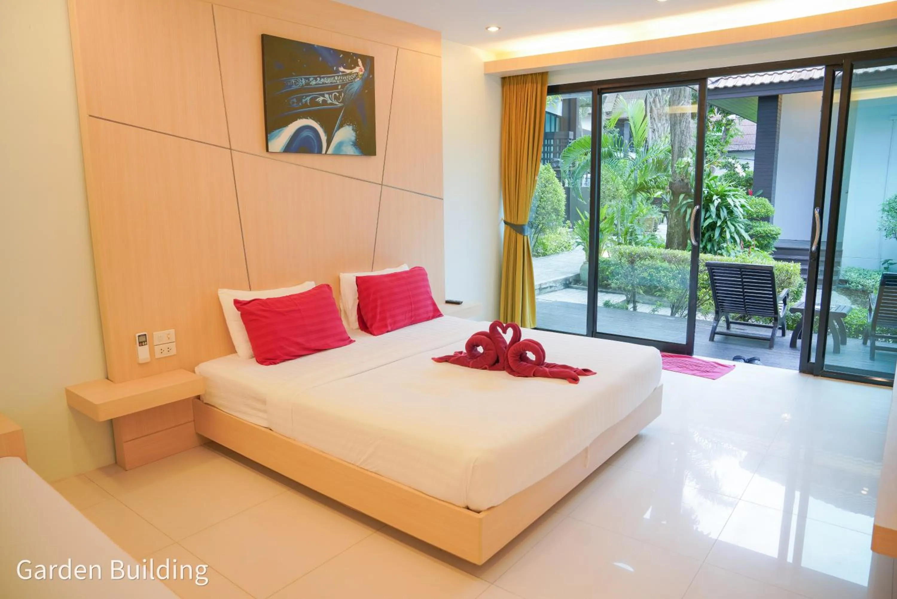 Deluxe King Room with Garden View in Silversand Resort