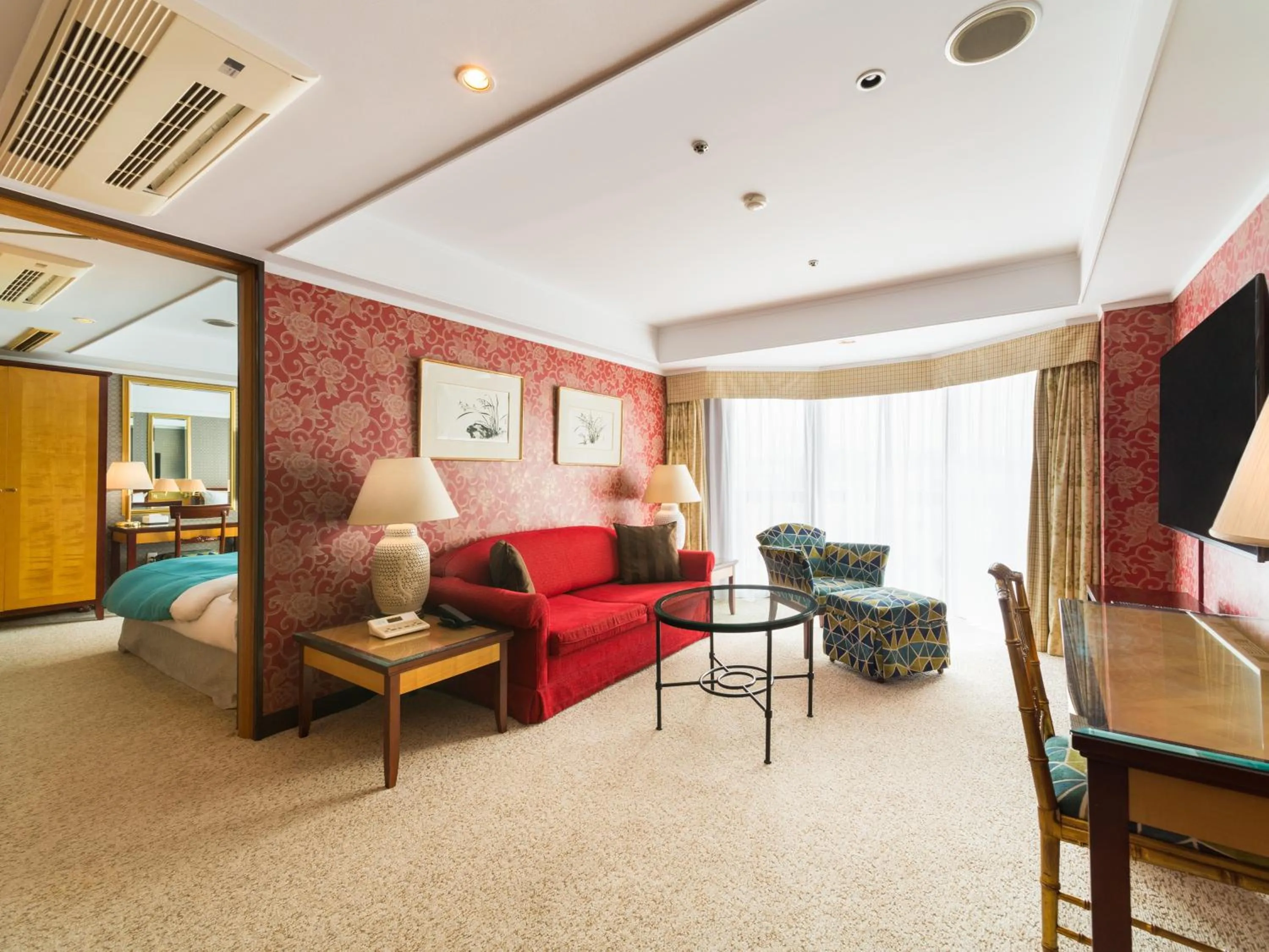 Executive Suite with Lounge Access in Rose Hotel Yokohama, The Distinctive Collection By WORLDHOTELS