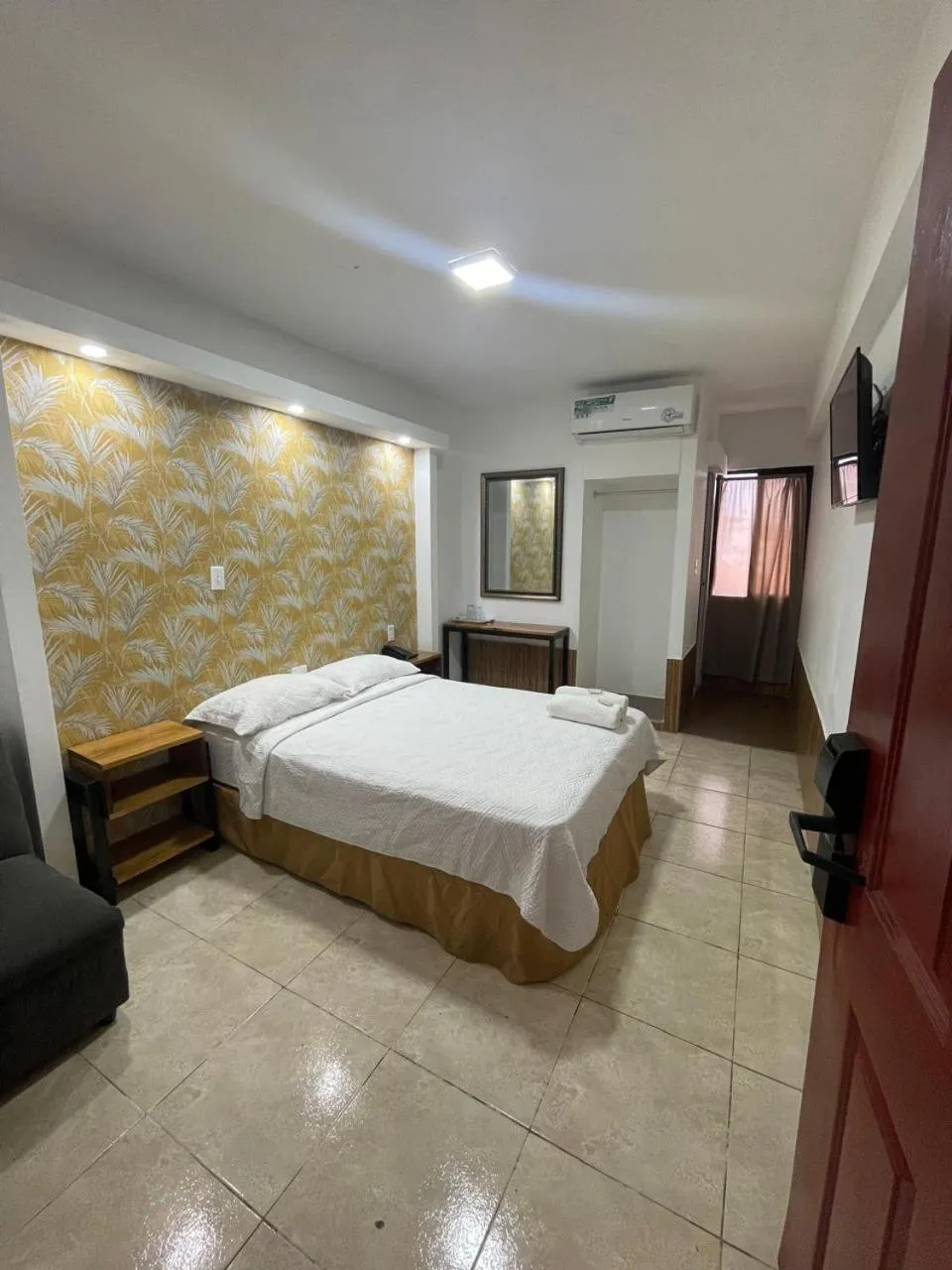 Single Room in Hotel Costa Inn
