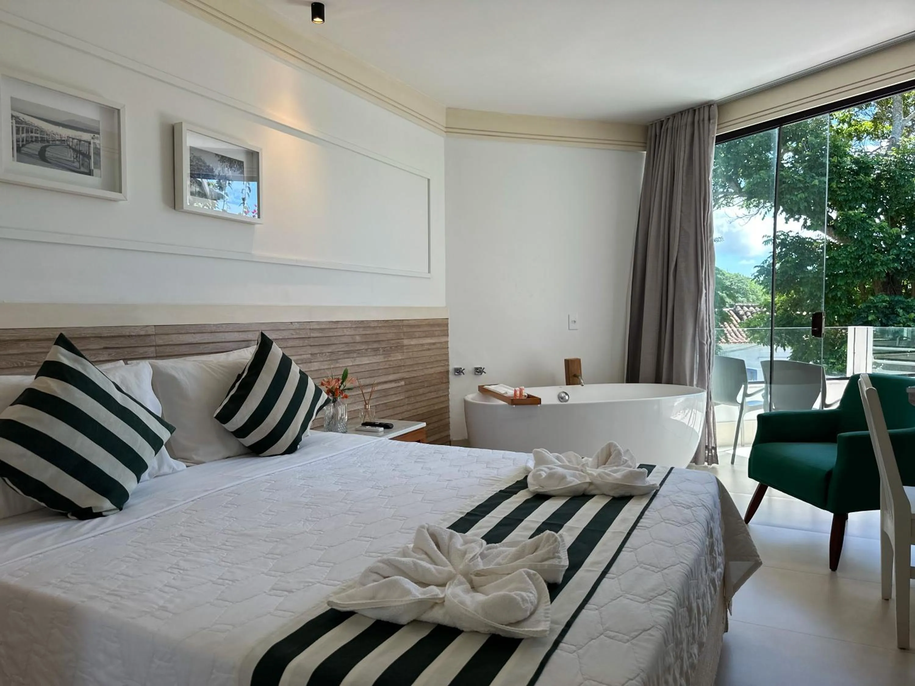 Junior Suite Street View in Passagem Concept Hotel e Spa