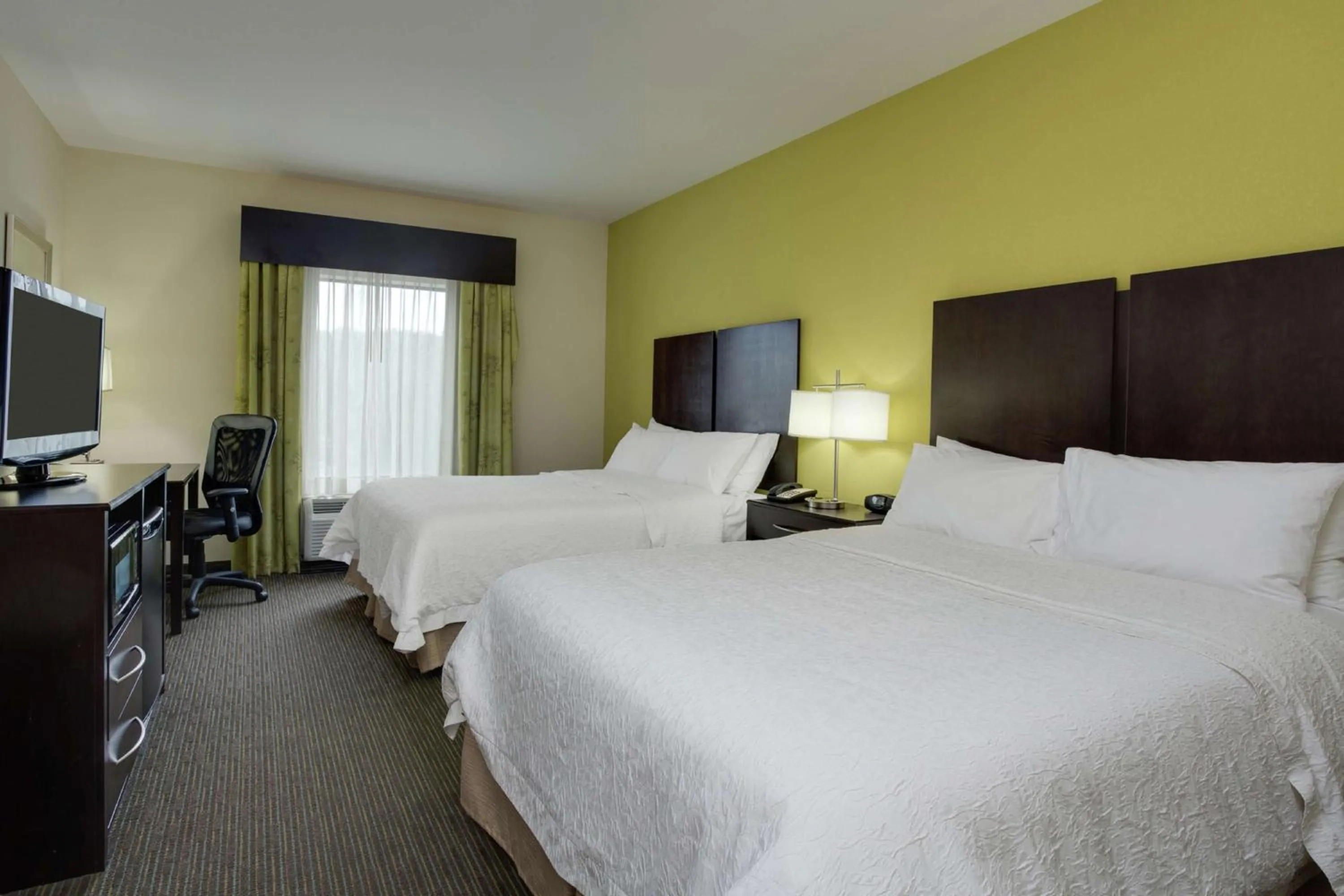 Queen Room with Two Queen Beds - Non-Smoking in Hampton Inn Ozark