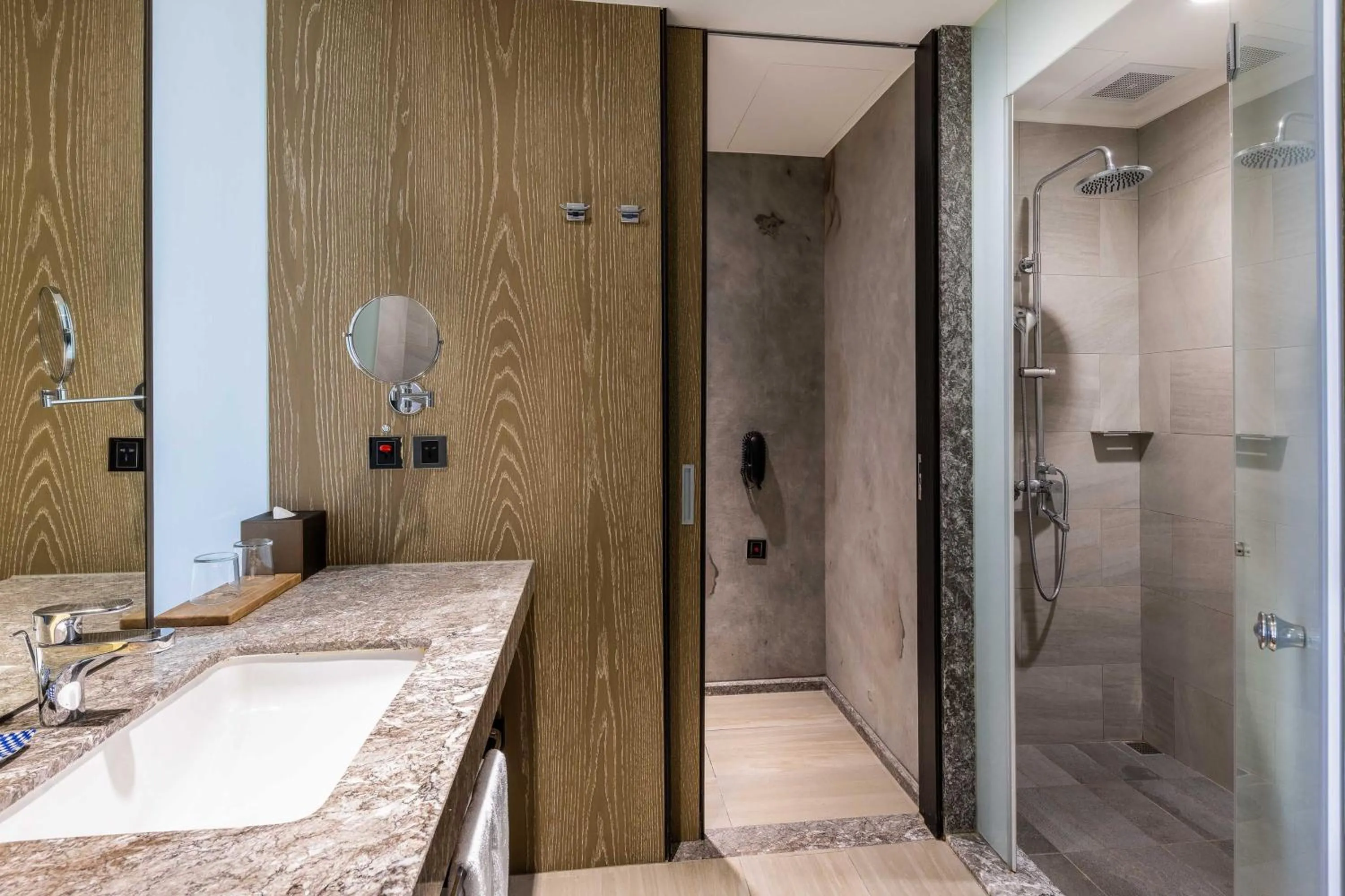 Superior Triple Room in Hsin Hotel