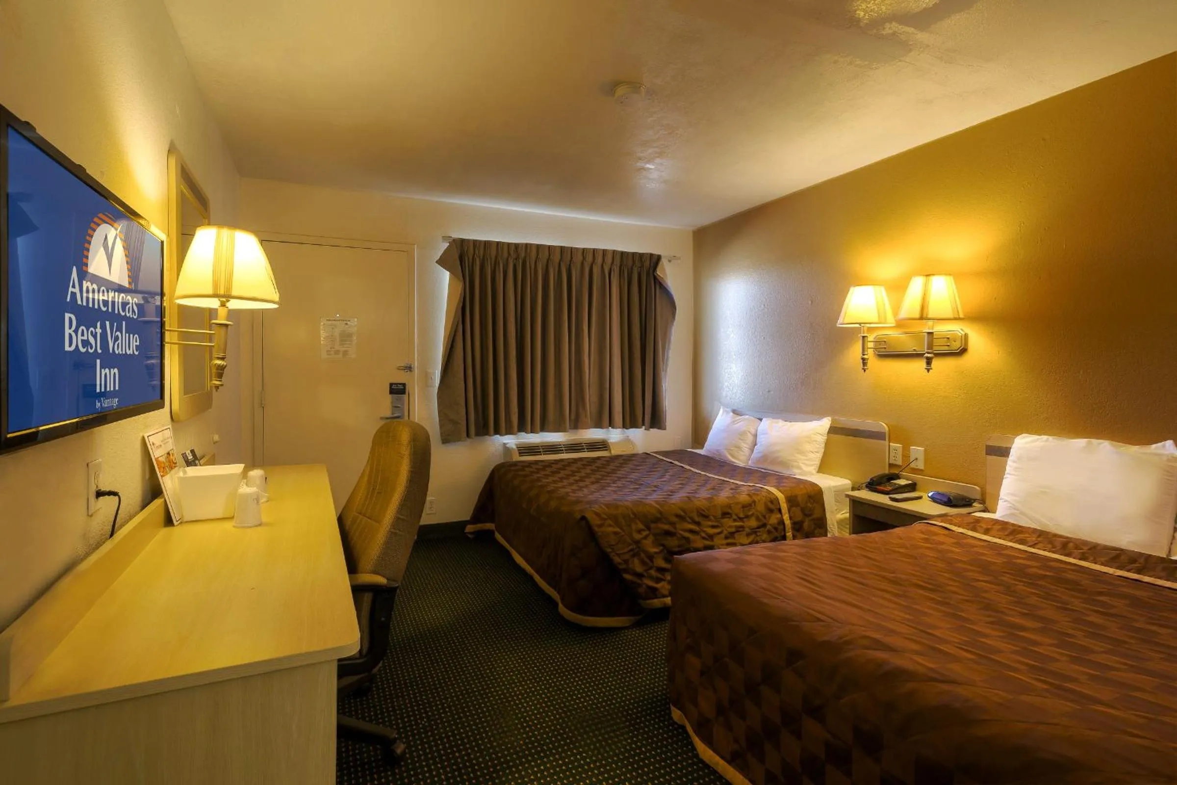 Double Room with Two Double Beds - Smoking in Americas Best Value Inn Amarillo Airport/Grand Street