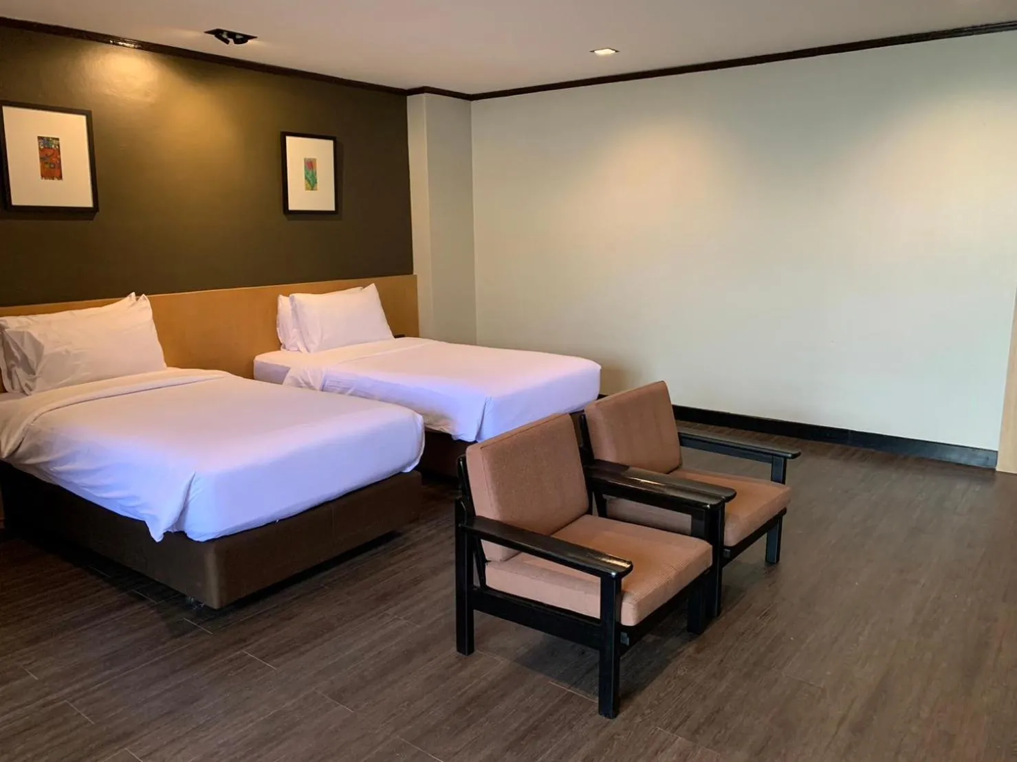 Twin Room in Bangkok Inter Place
