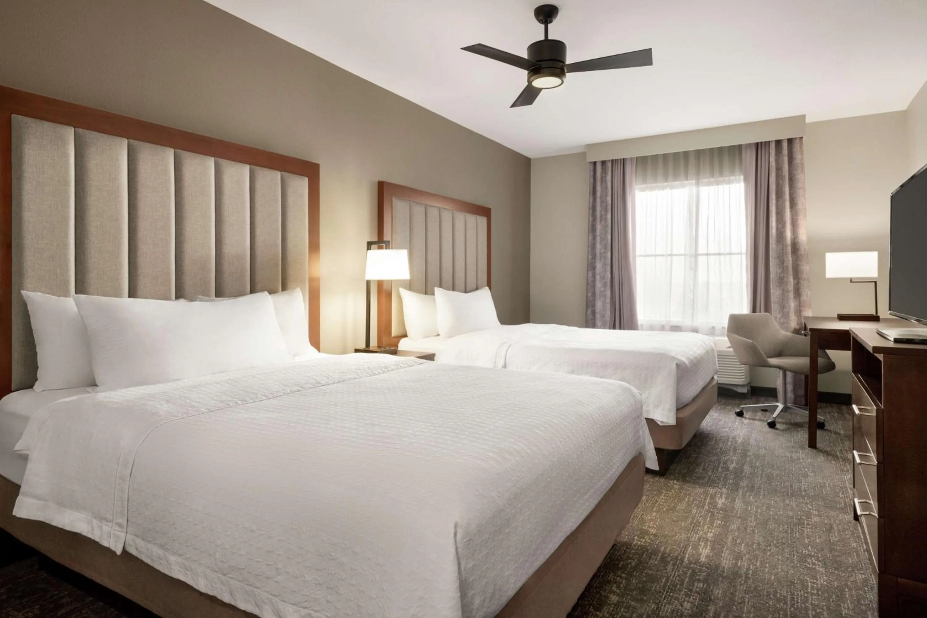 One-Bedroom Queen Suite with Two Queen Beds in Homewood Suites Fort Wayne
