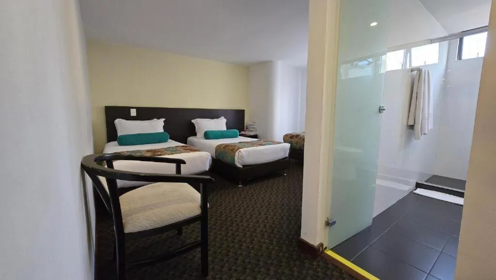 Twin Room in Hotel Castellana 95 Bogota By Hoteles Confort 80