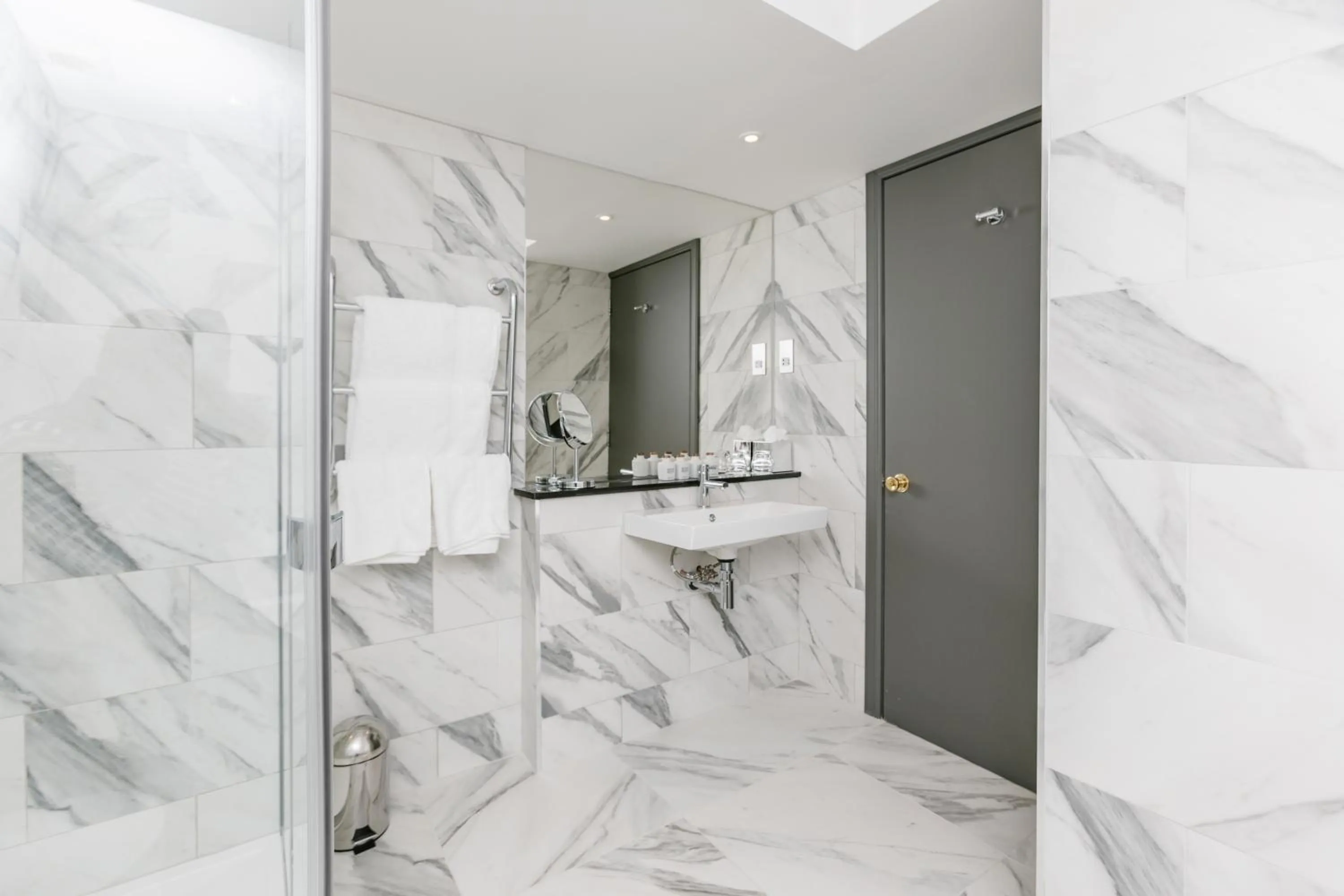 Classic Riverview in Maryculter House