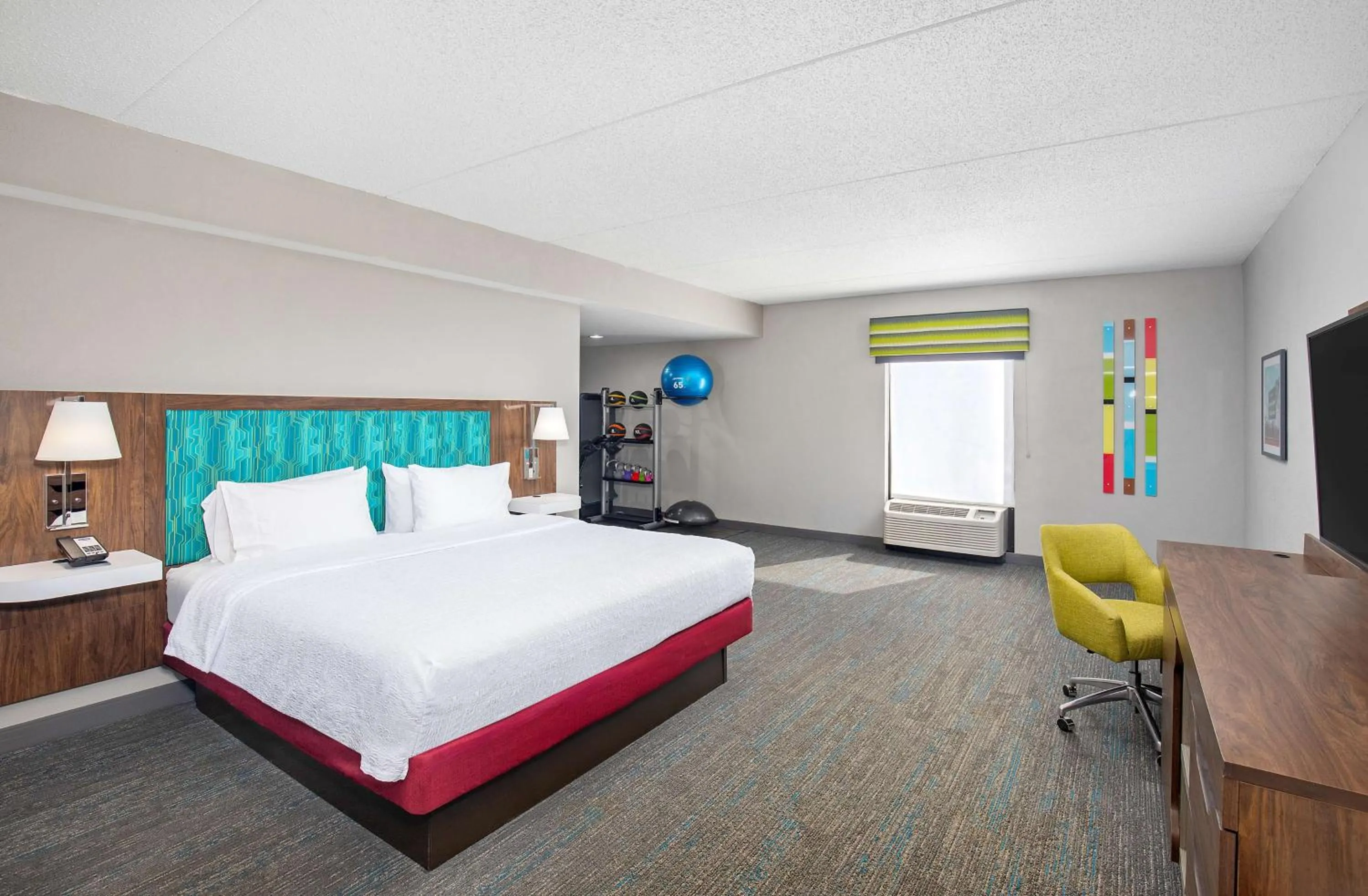 King Suite - Non-Smoking in Hampton Inn Selma