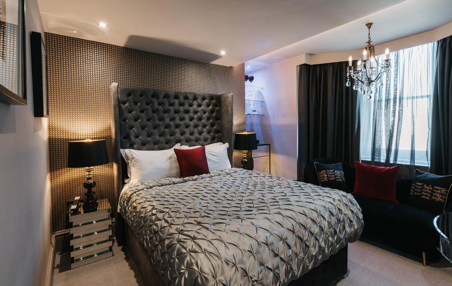 Luxury Sea View in Square Townhouse