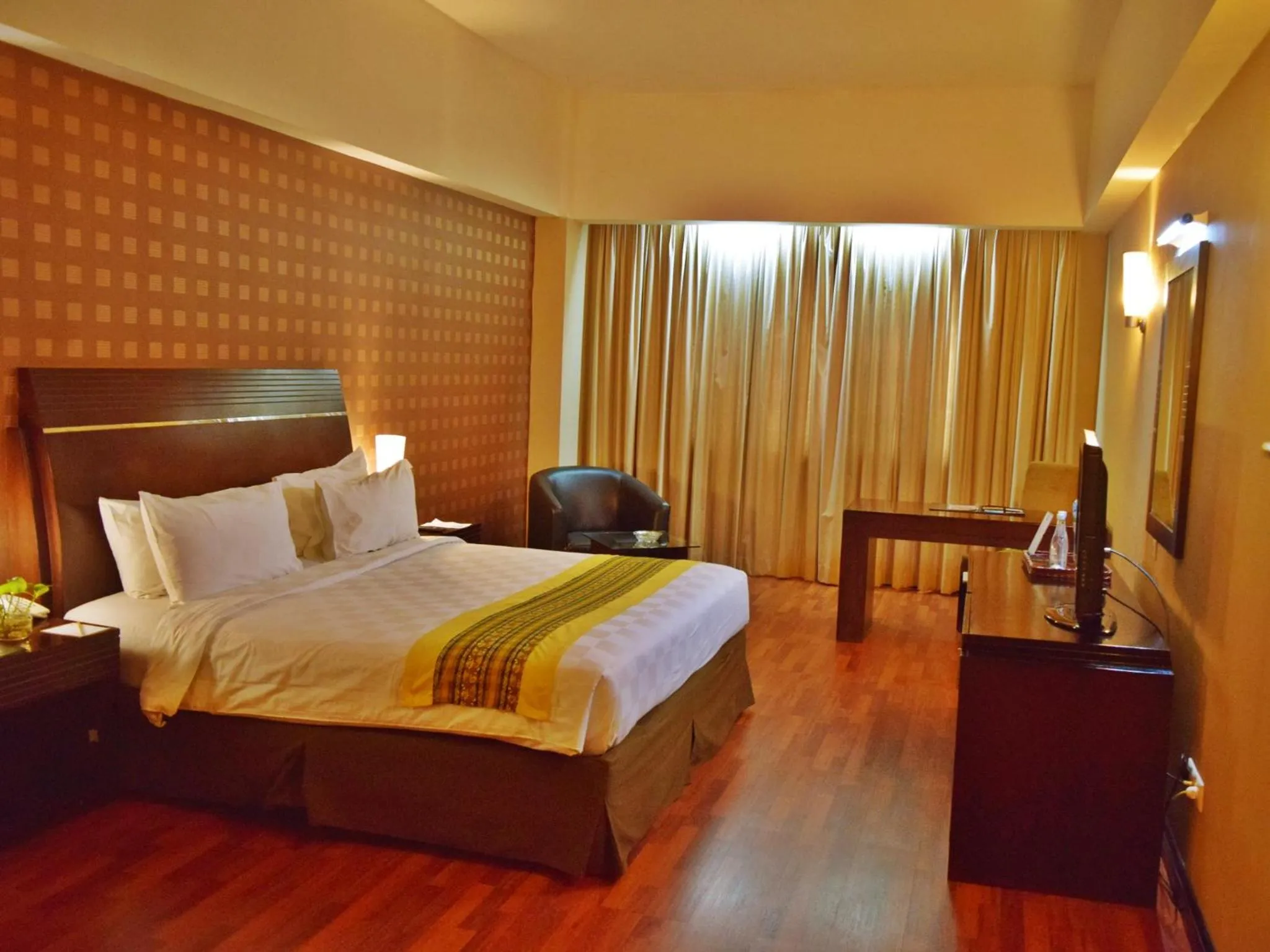 Deluxe Double or Twin Room in Grand Elite Hotel Pekanbaru