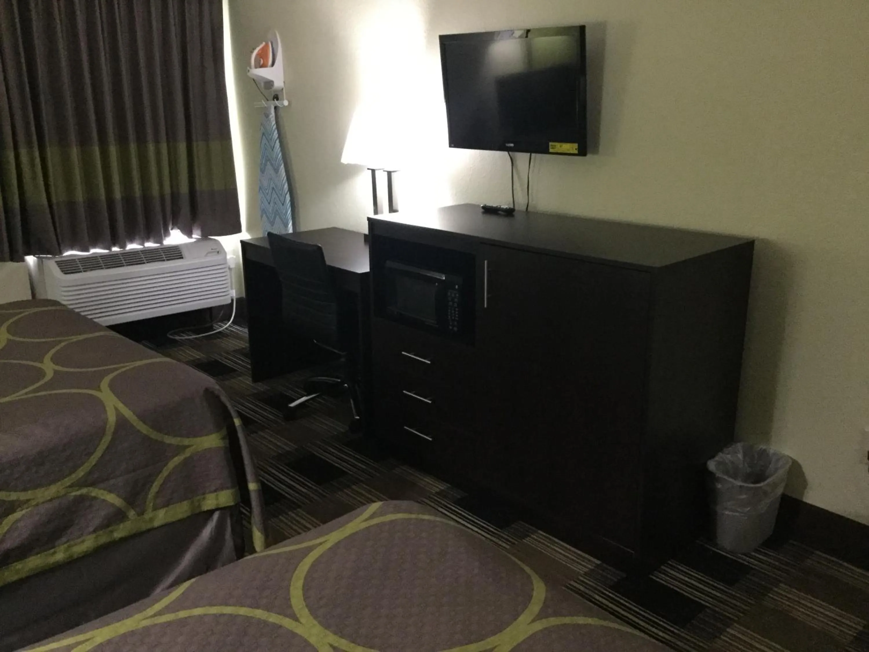 Studio Suite with Two Queen Beds - Non-Smoking in Super 8 by Wyndham Greer/Spartanburg Area