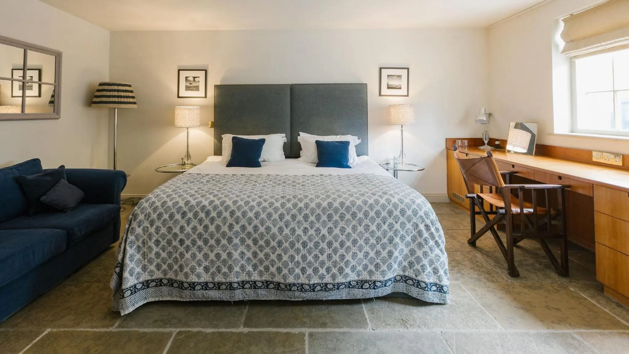 Luxury Double Room in The White Swan Inn