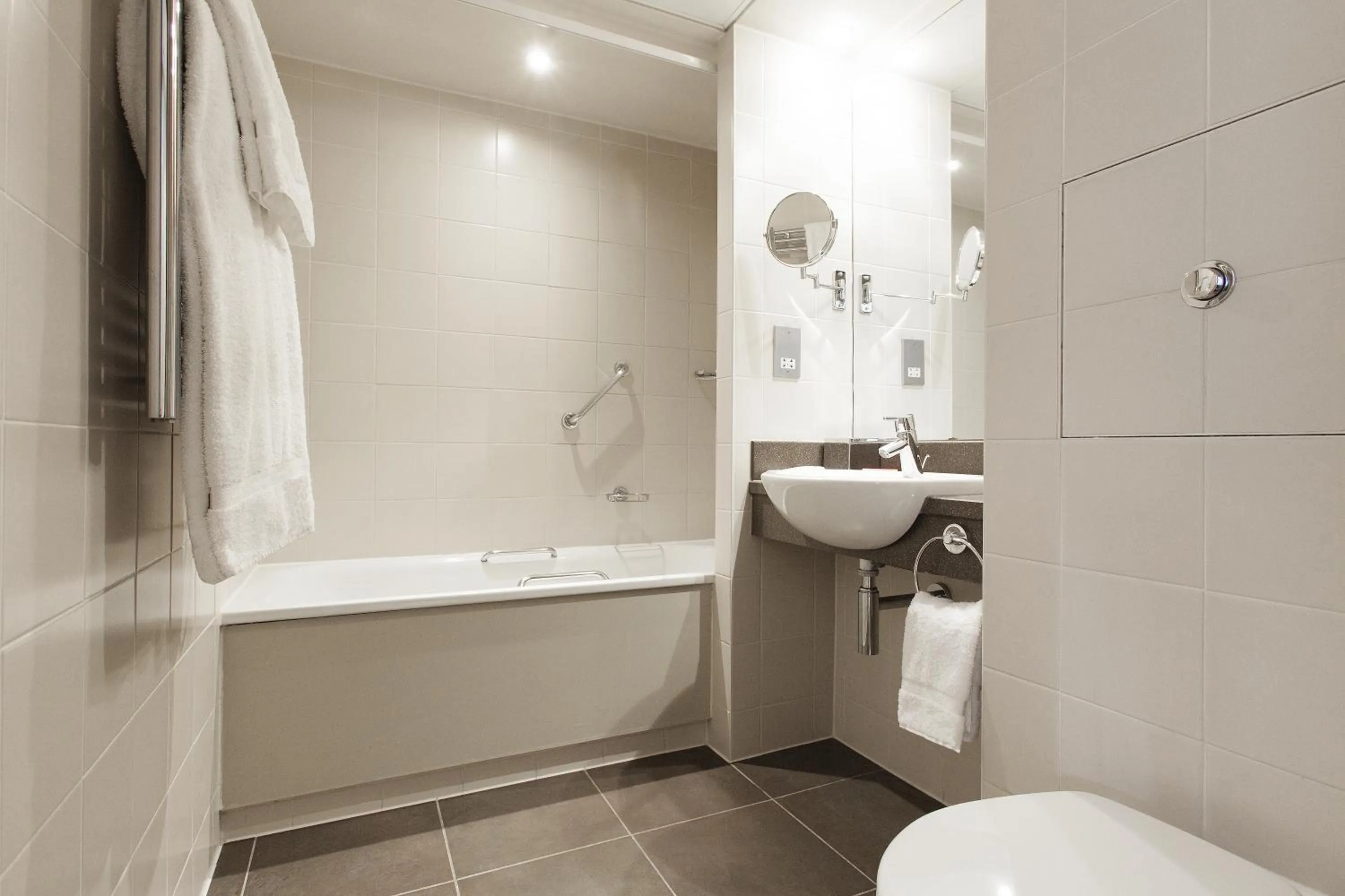 Standard Double or Twin Room in Crowne Plaza Reading