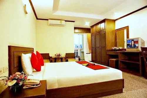 Deluxe Double or Twin Room in Royal Panerai Hotel Chiangmai