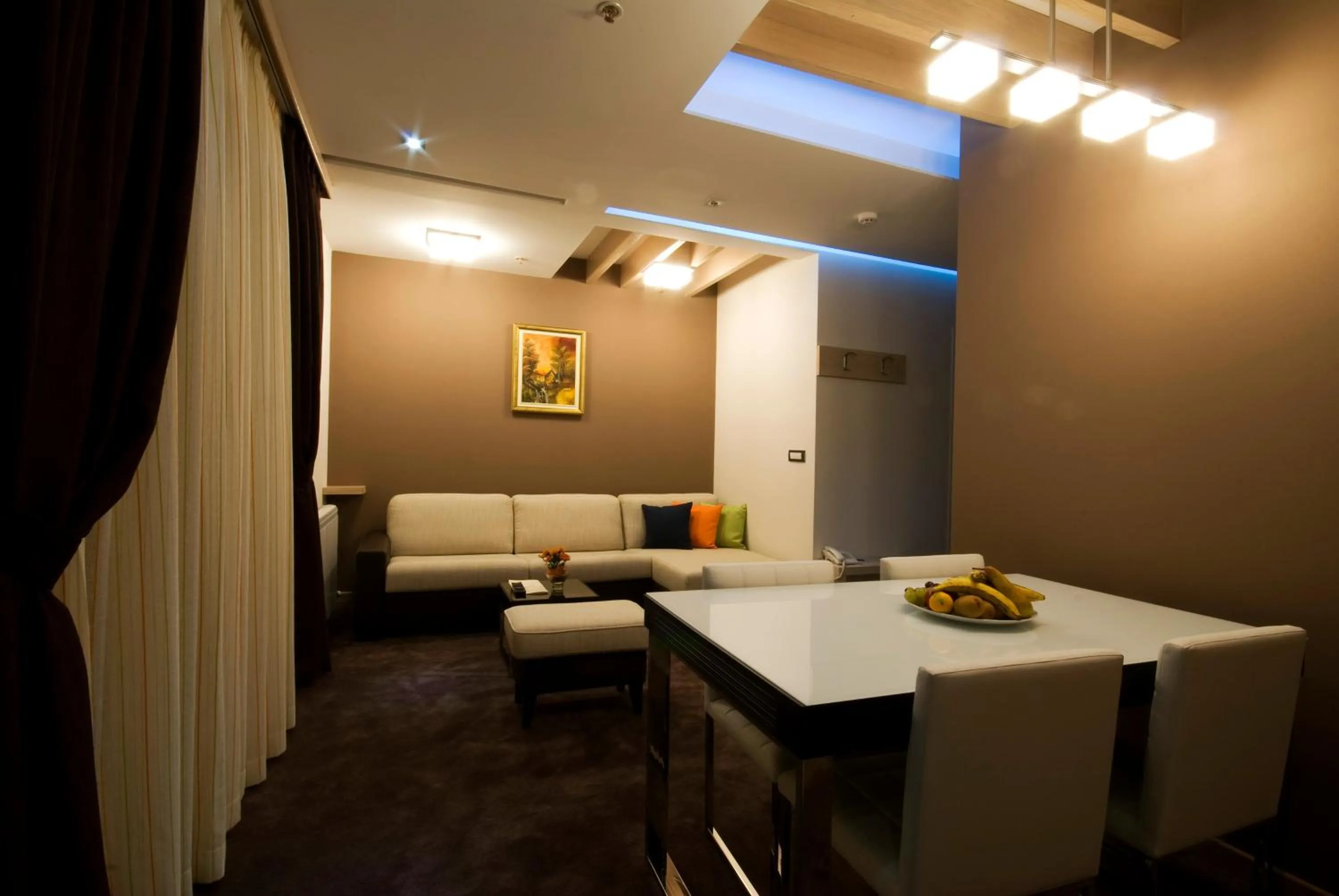 Family Apartment in Hotel Soa