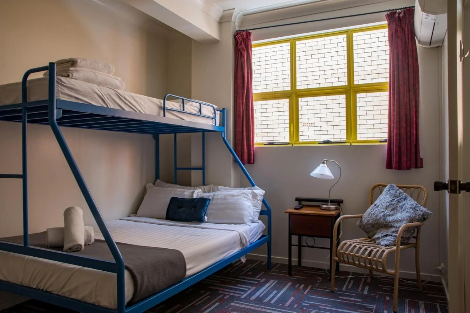 Double or Twin Room with Private Bathroom in City Backpackers HQ