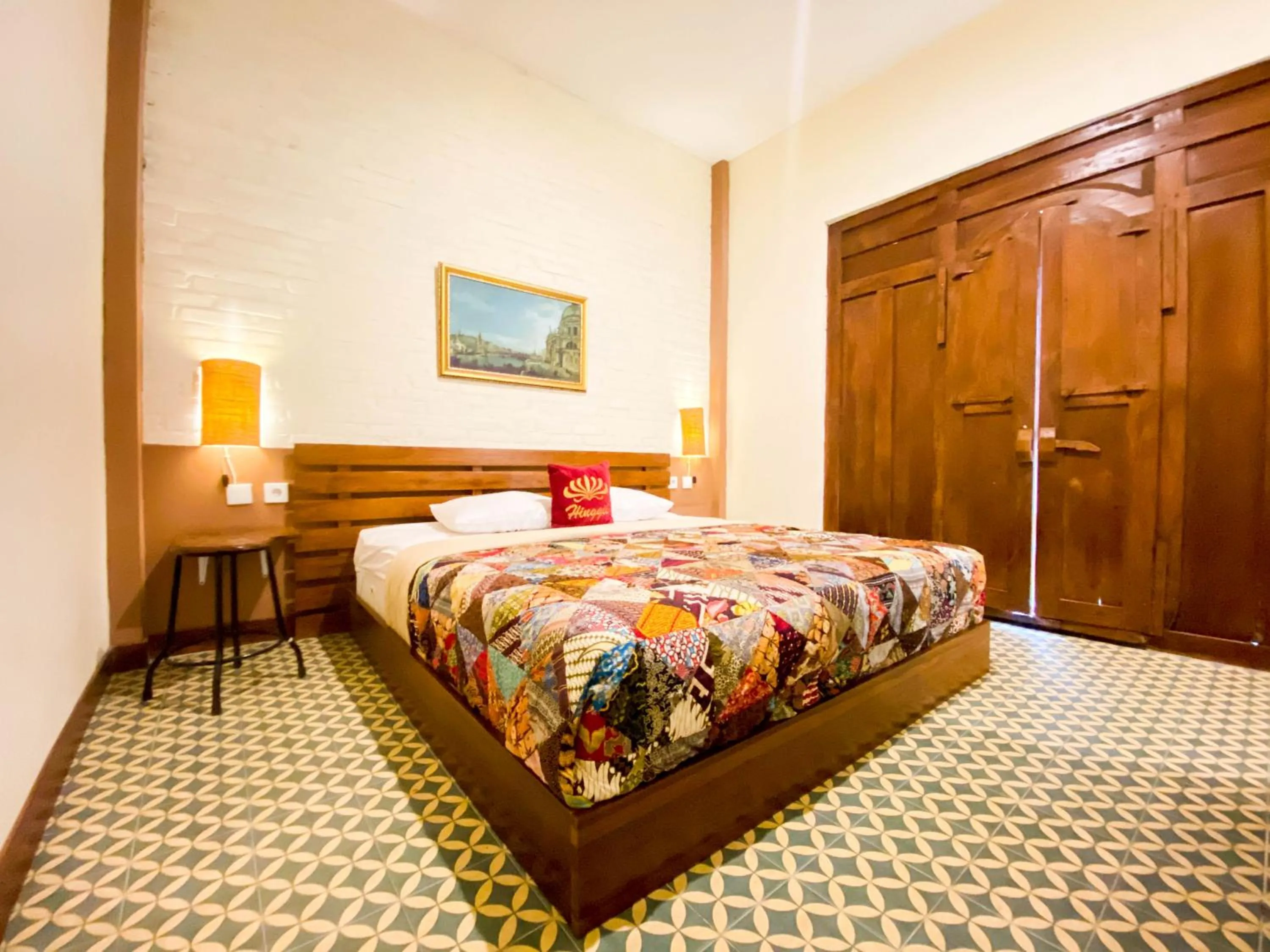 Superior Double Room in Hinggil Homestay Syariah Malioboro Yogya Mitra RedDoorz