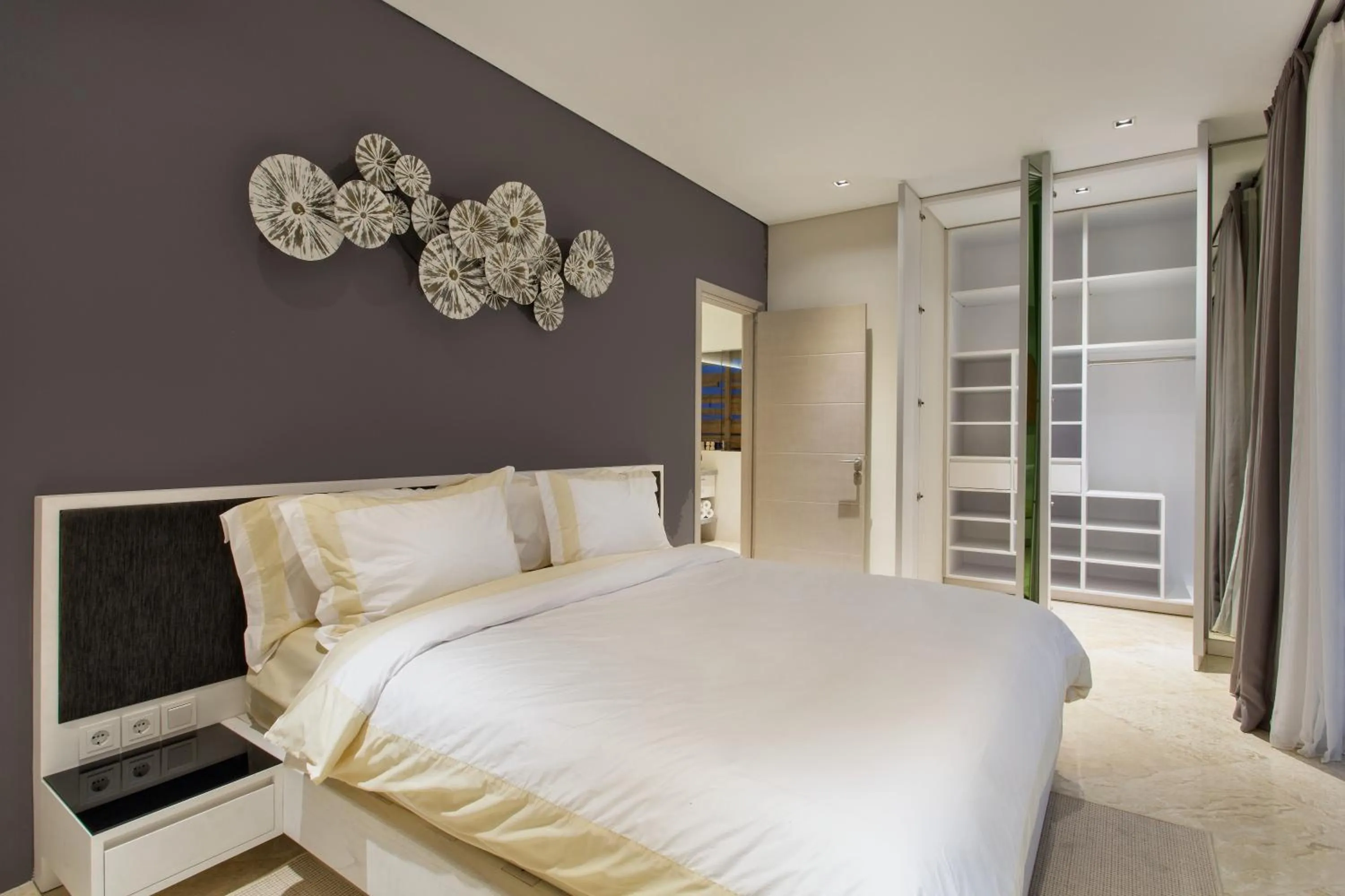 1.5 Bedroom Ocean Side ( 3 Guest ) in The Double View Mansions Bali