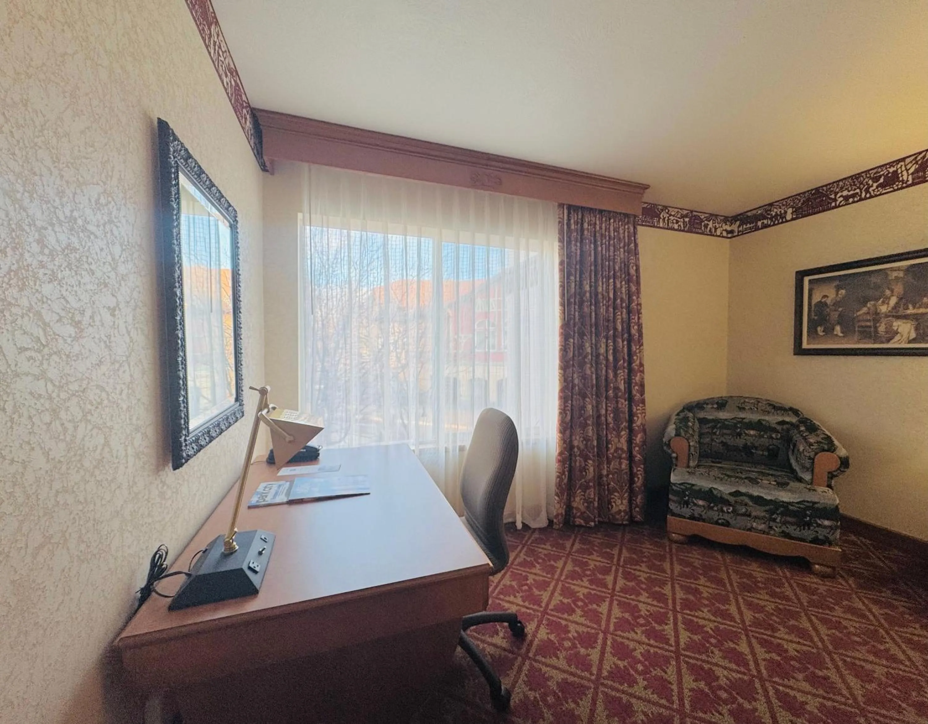 King Room - Alpine - Disability Access in Zermatt Utah Resort & Spa Trademark Collection by Wyndham