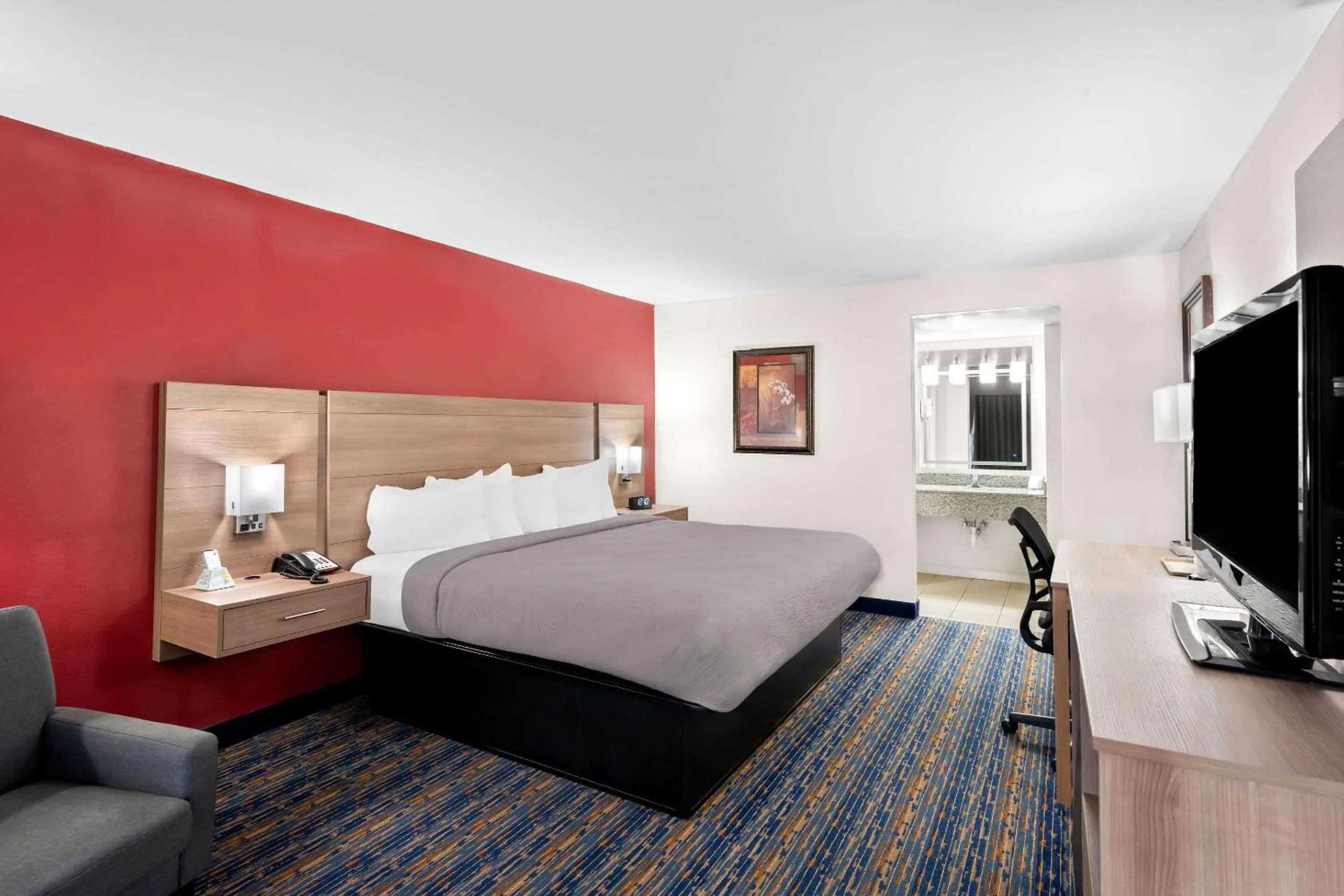 King Room - Non-Smoking in Quality Inn