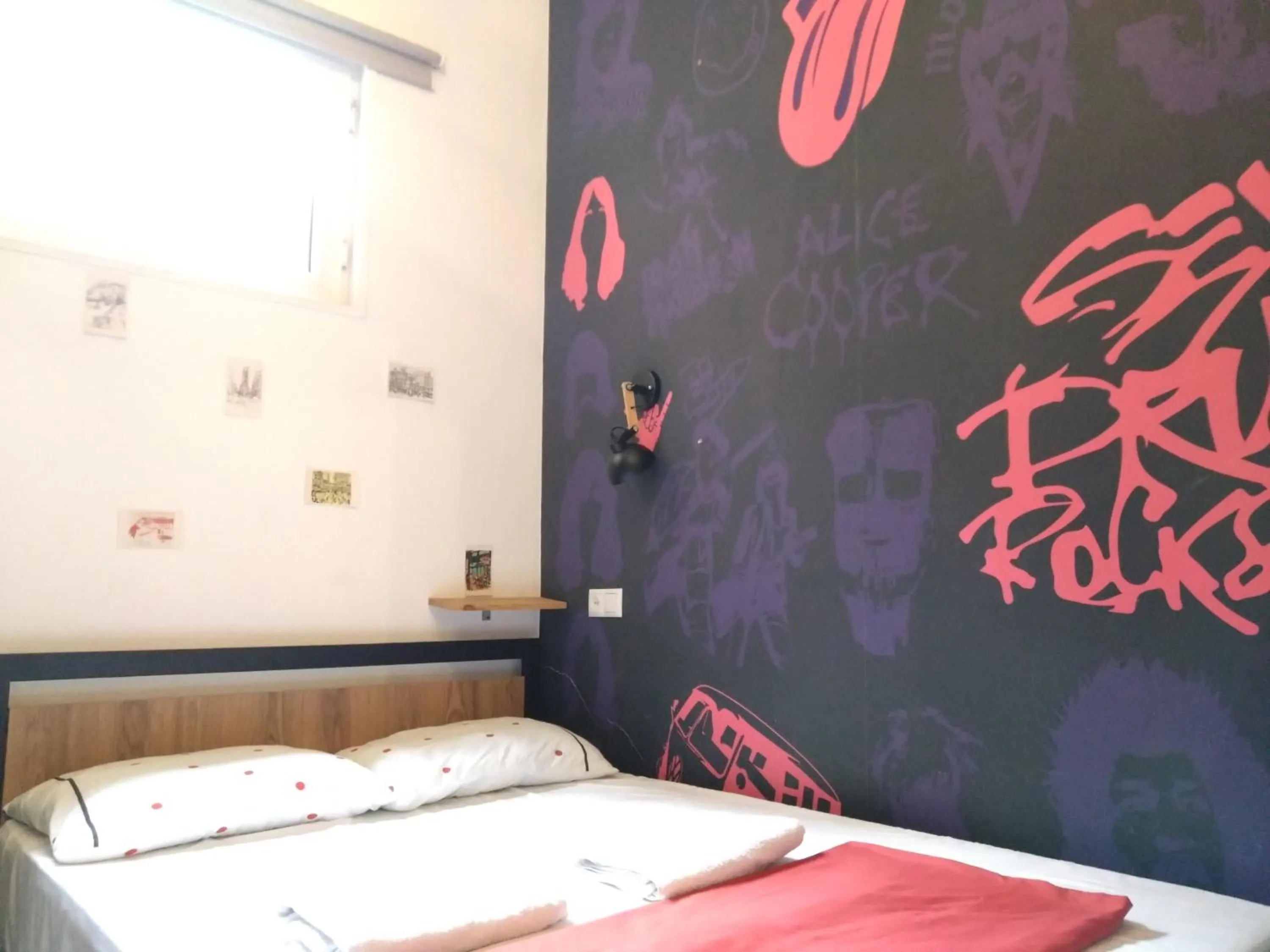 Double Room with Shared Bathroom - single occupancy in Moosica Hostel