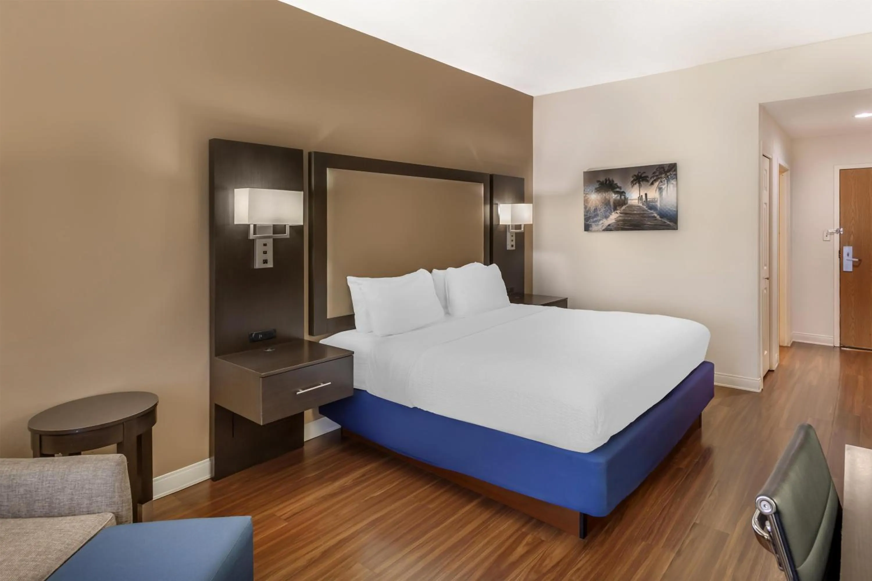 King Room in Best Western Plus Madison
